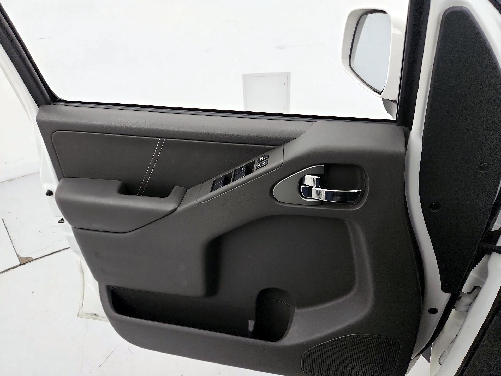 Thumbnail: 2021 Nissan Frontier - 12