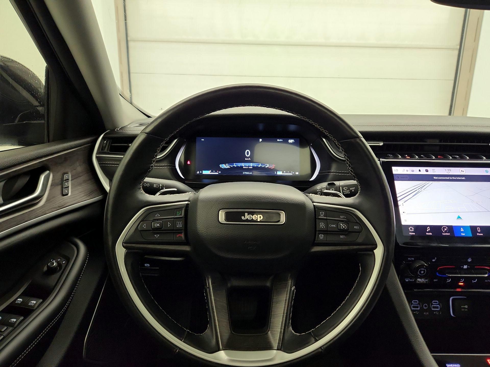 Thumbnail: 2022 Jeep Grand Cherokee - 10