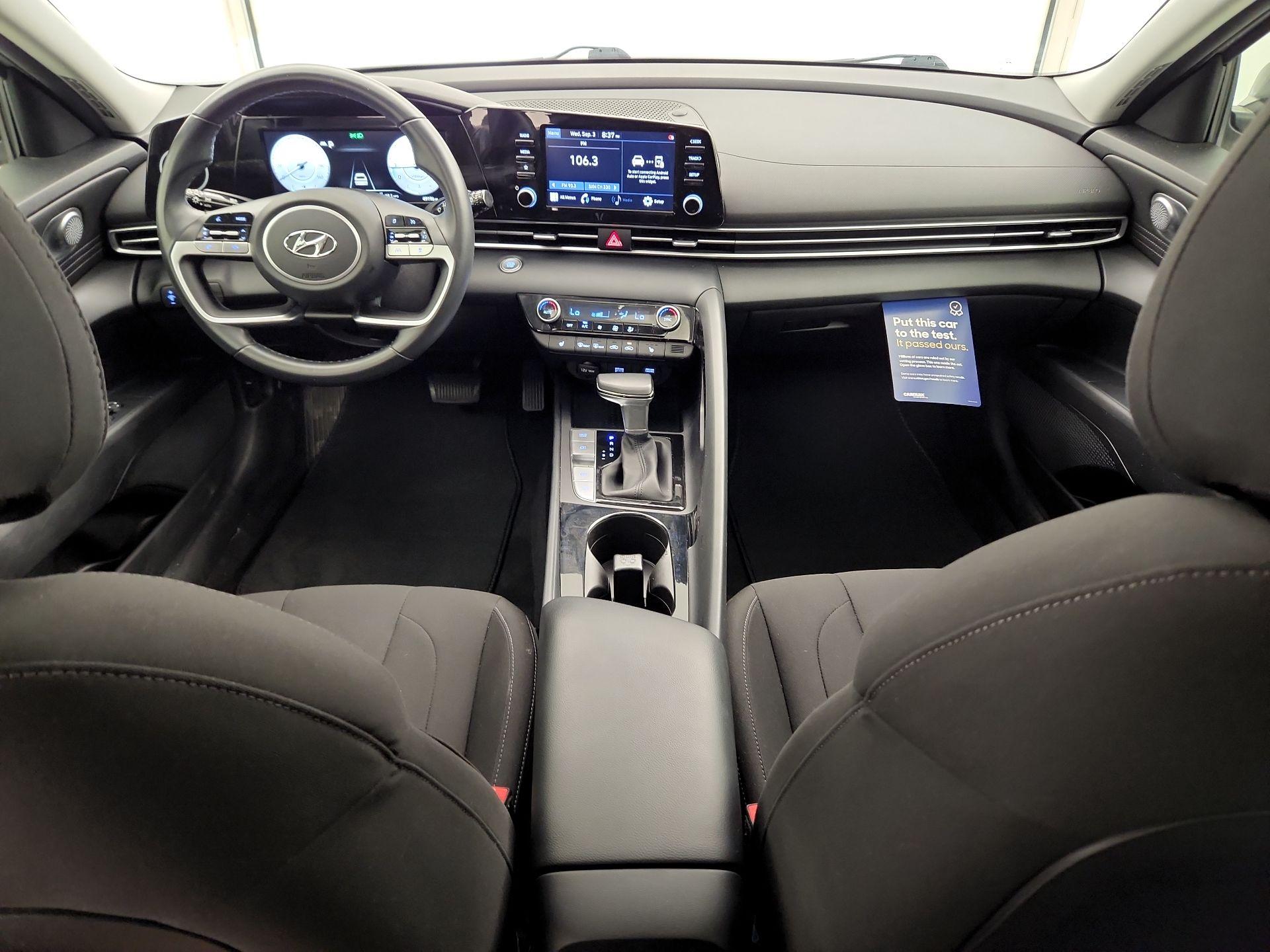 Thumbnail: 2022 Hyundai Elantra - 9