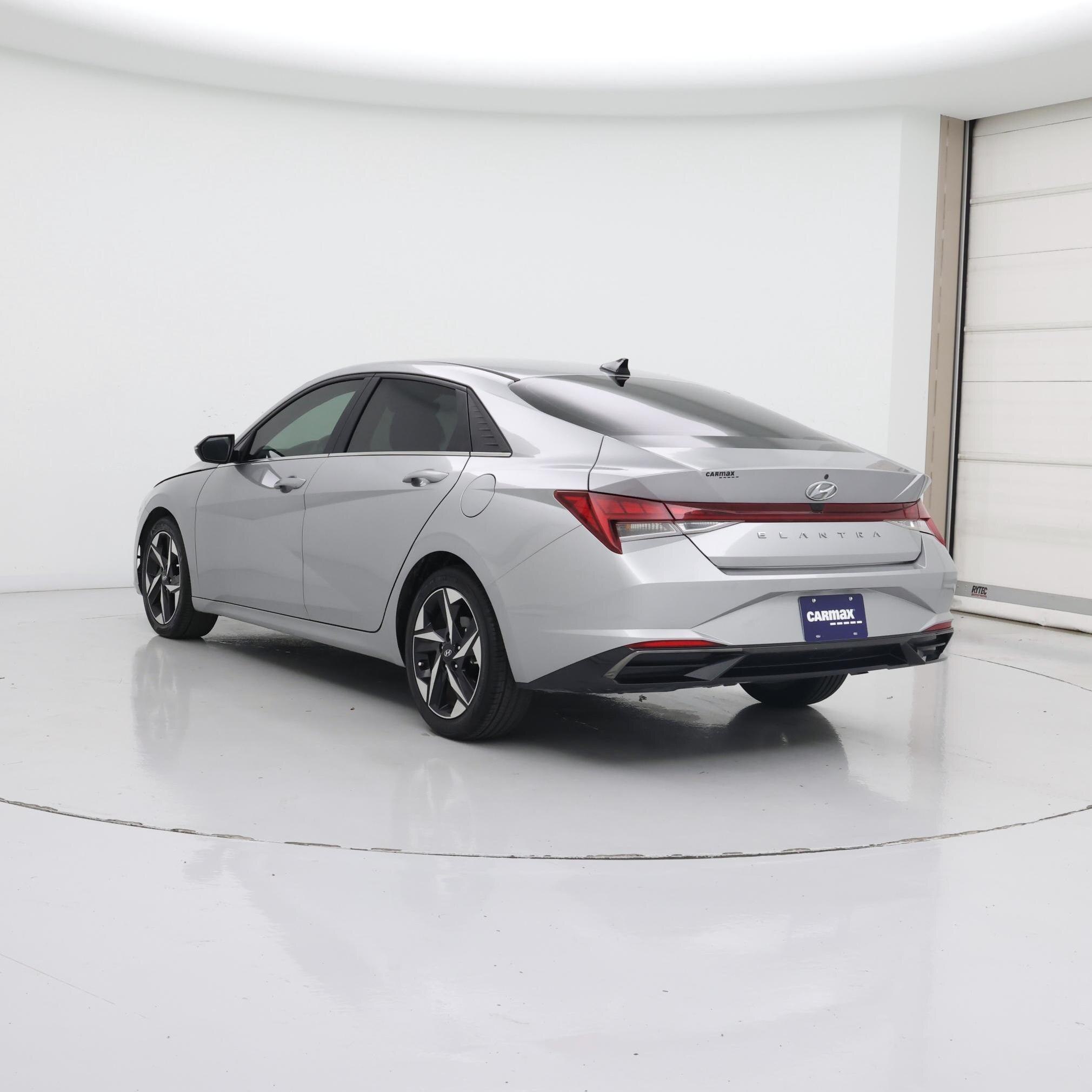 Thumbnail: 2022 Hyundai Elantra - 2