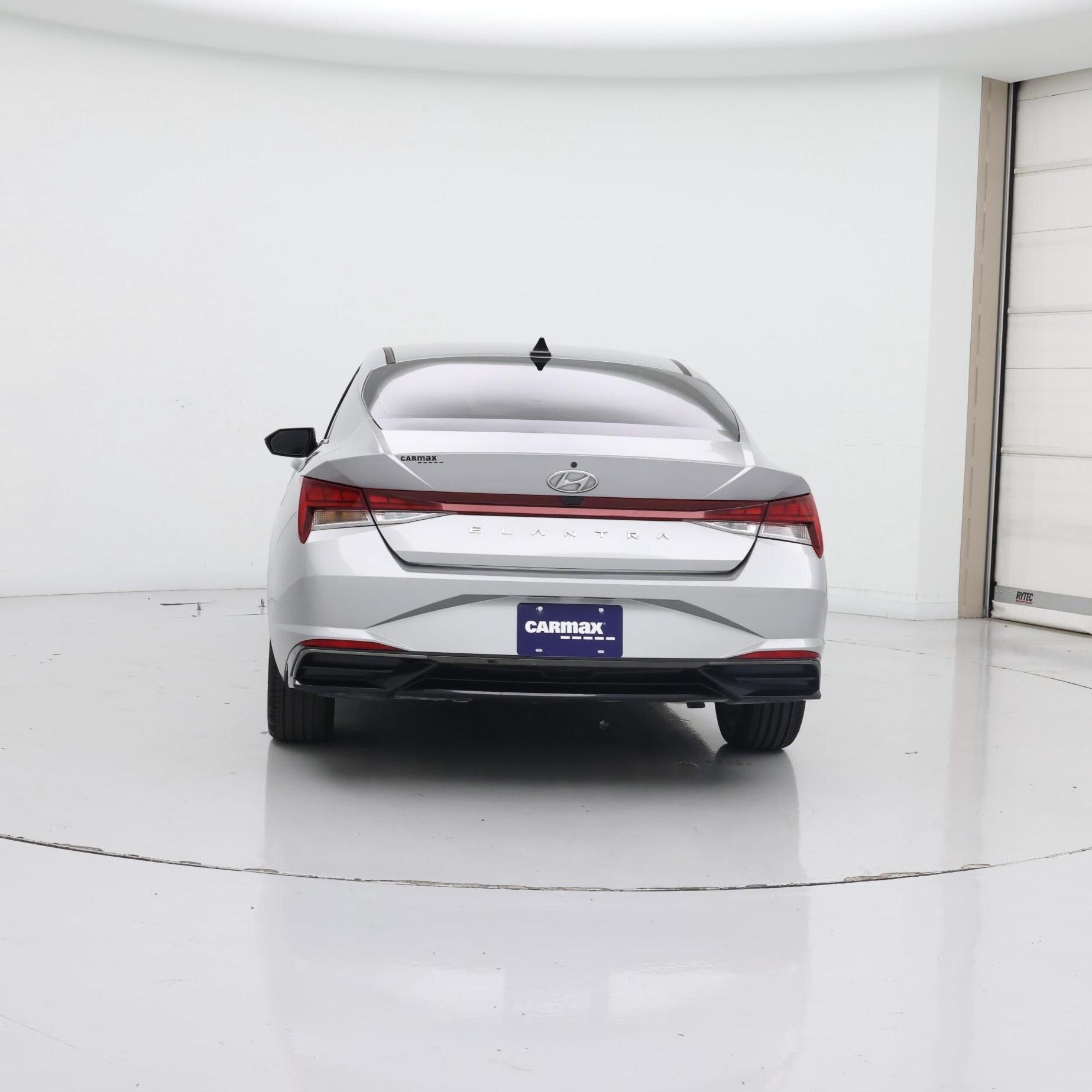 Thumbnail: 2022 Hyundai Elantra - 6