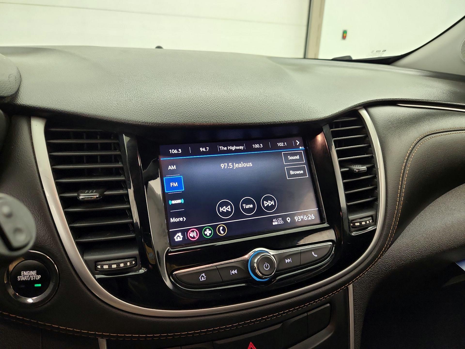 Thumbnail: 2021 Chevrolet Trax - 15