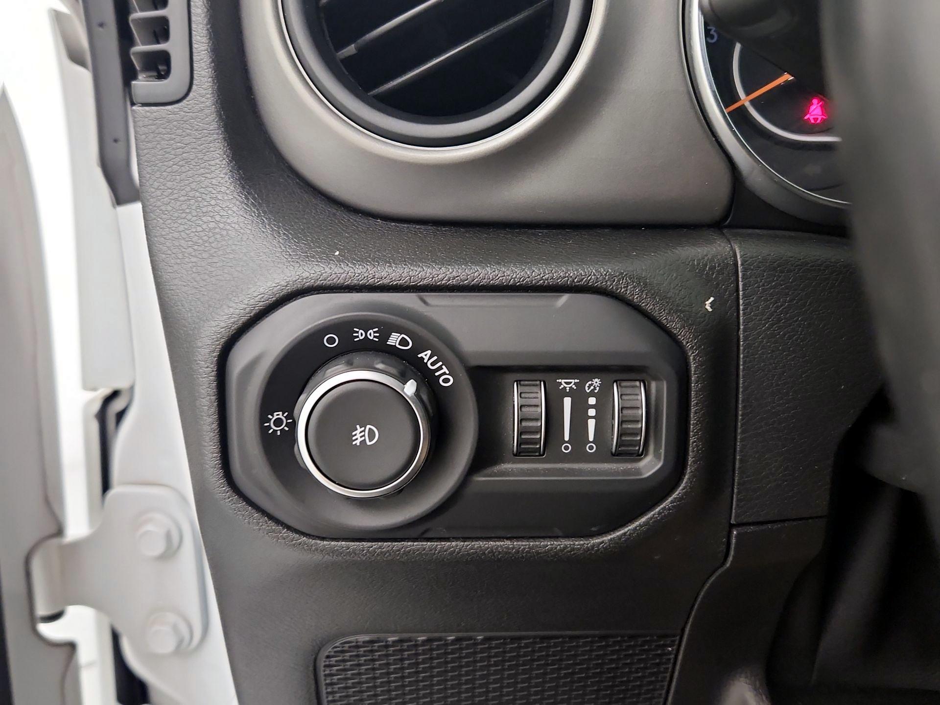 Thumbnail: 2021 Jeep Wrangler - 13