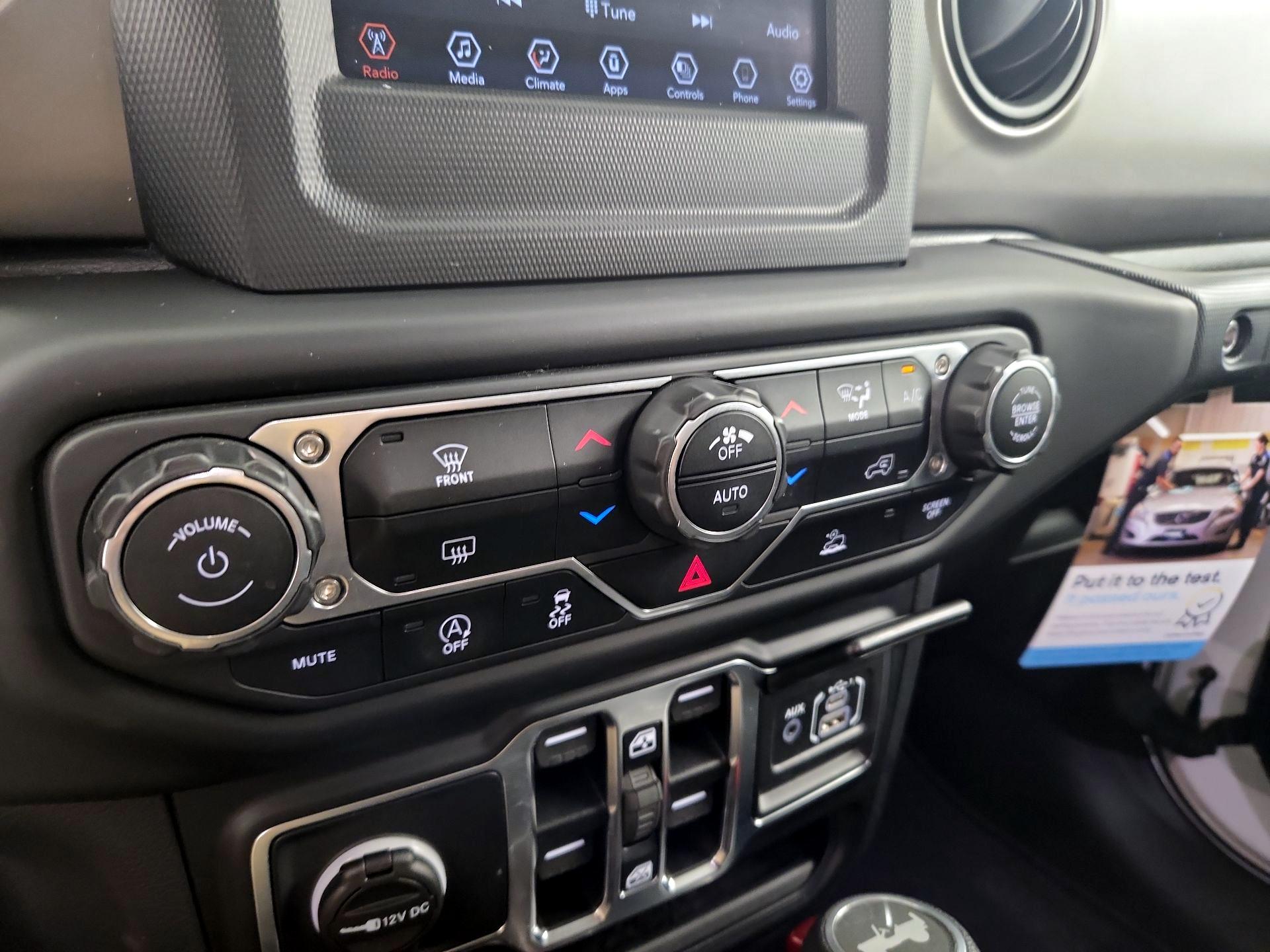 Thumbnail: 2021 Jeep Wrangler - 16