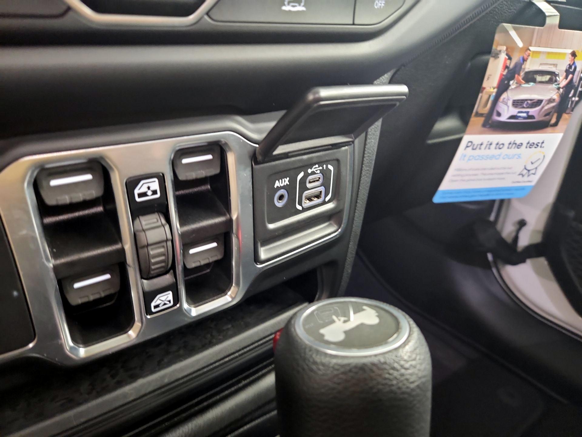 Thumbnail: 2021 Jeep Wrangler - 18