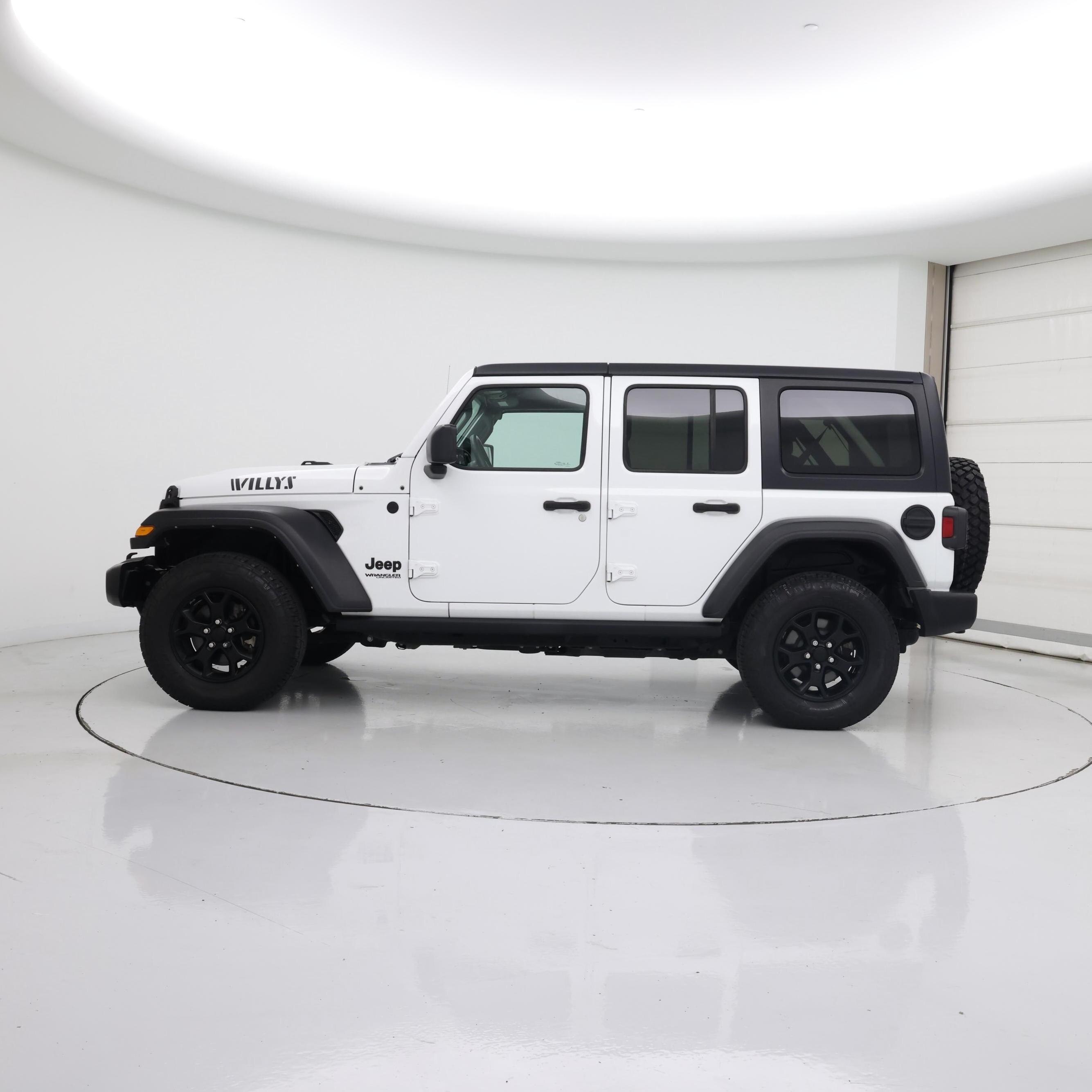Thumbnail: 2021 Jeep Wrangler - 3