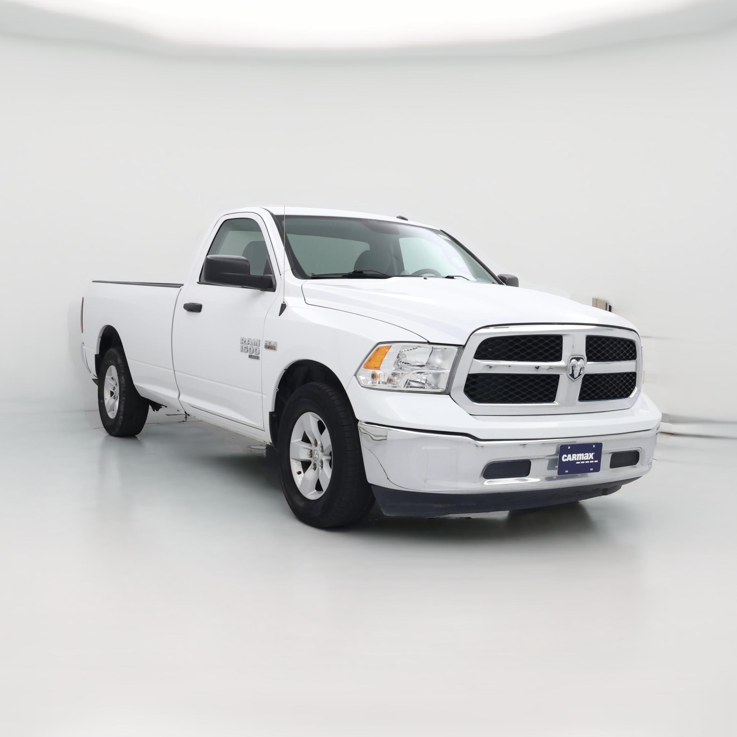 Thumbnail: 2021 RAM 1500 Classic - 1