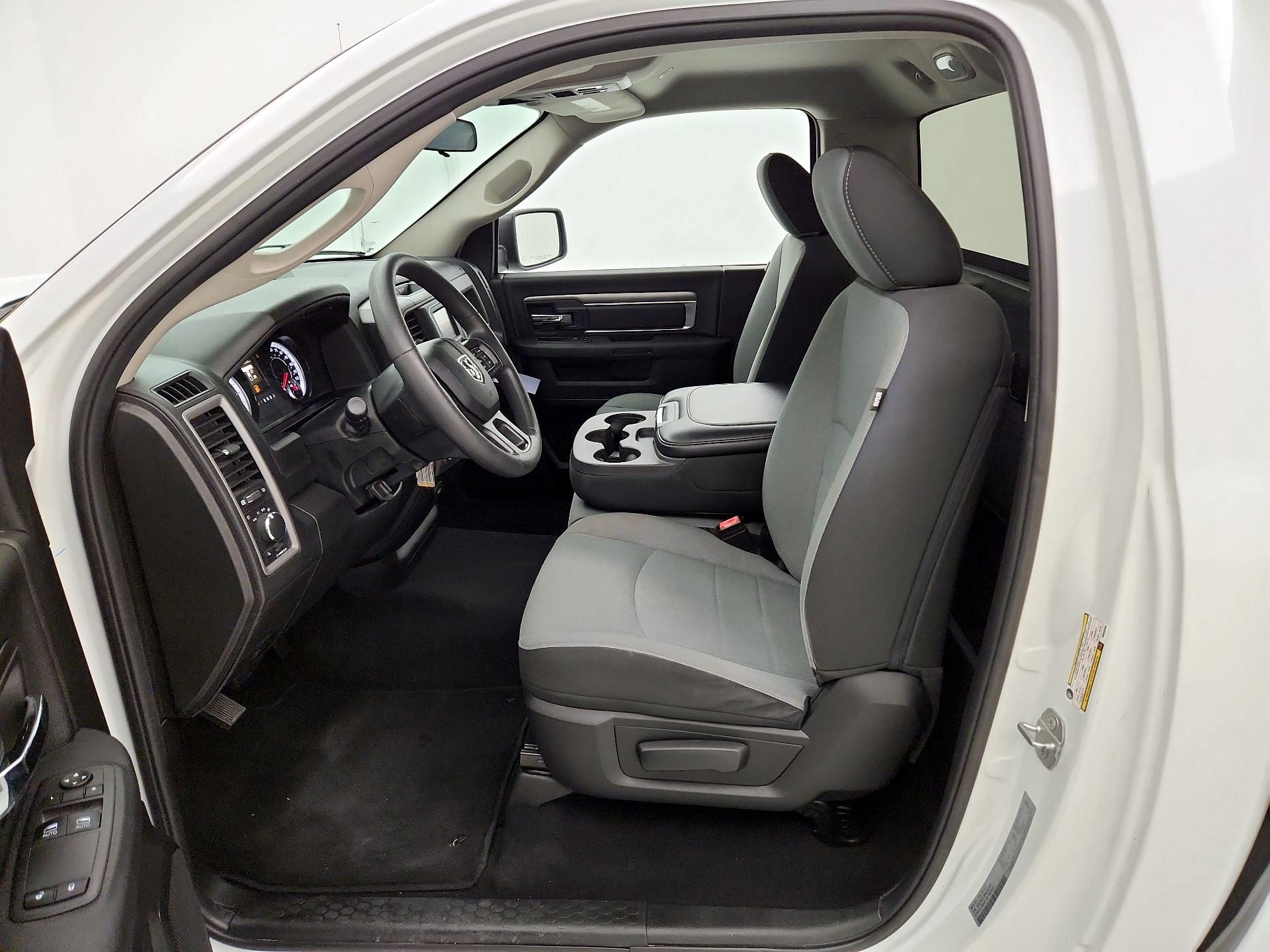 Thumbnail: 2021 RAM 1500 Classic - 11