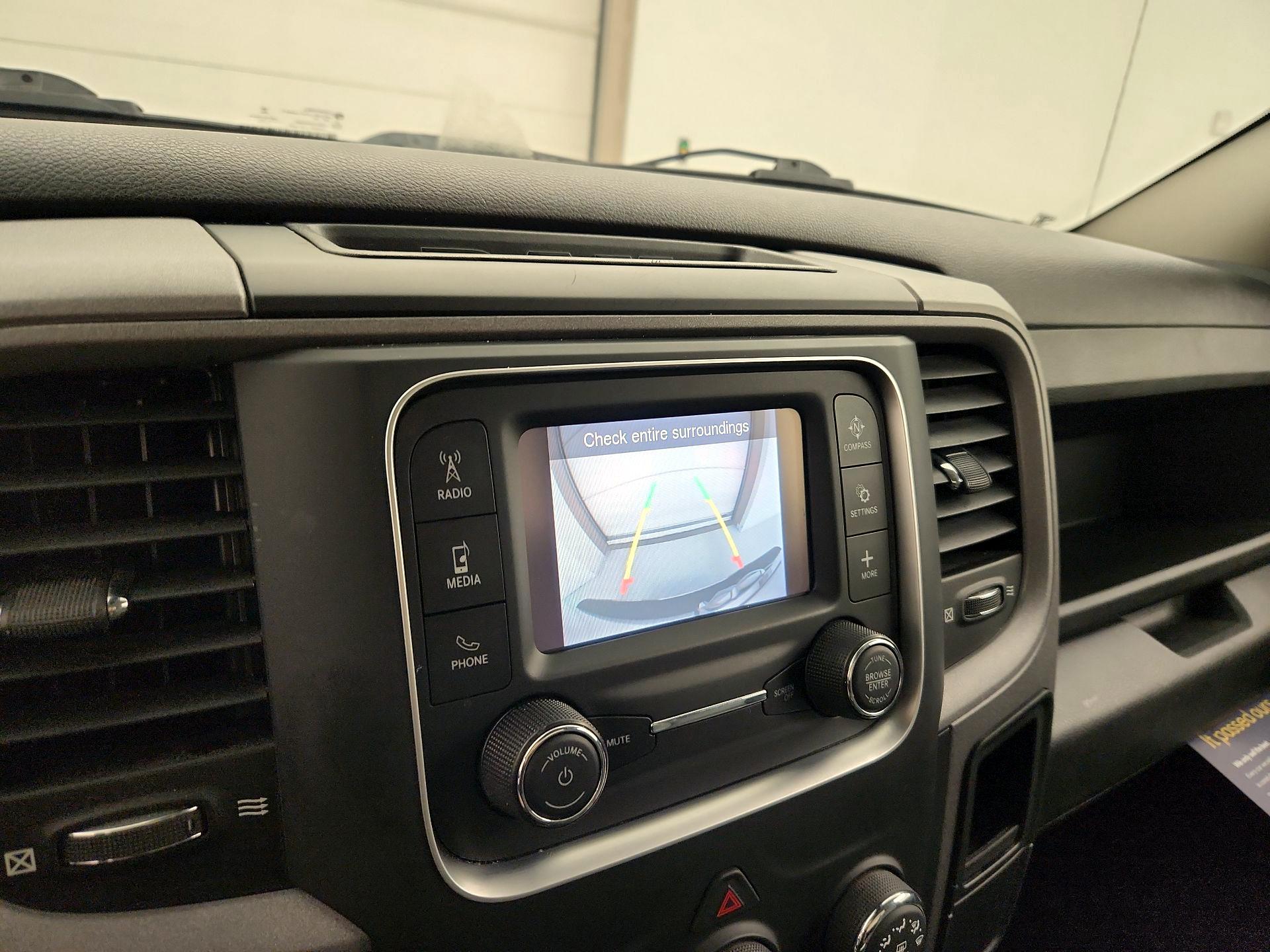 Thumbnail: 2021 RAM 1500 Classic - 14