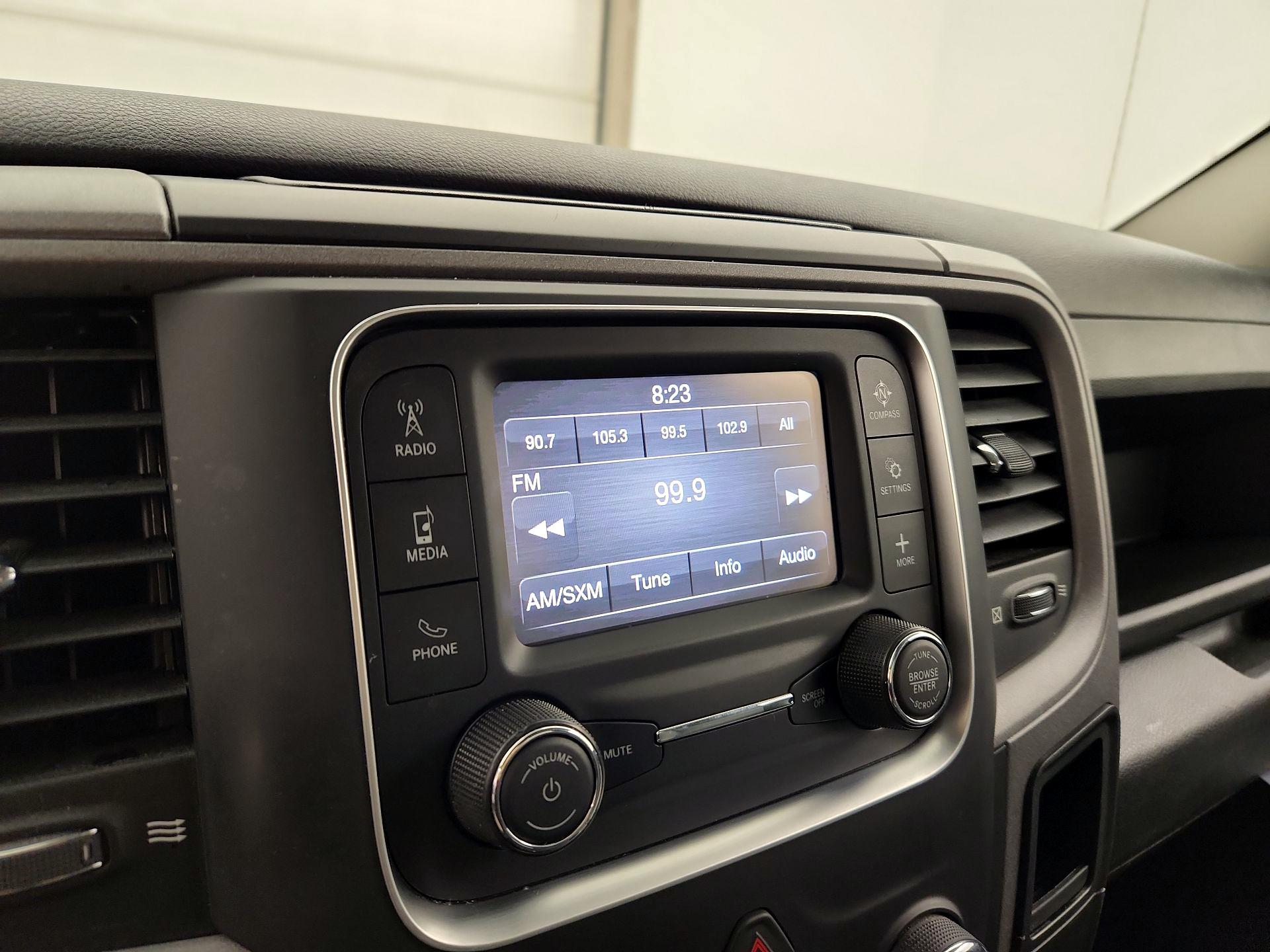 Thumbnail: 2021 RAM 1500 Classic - 15