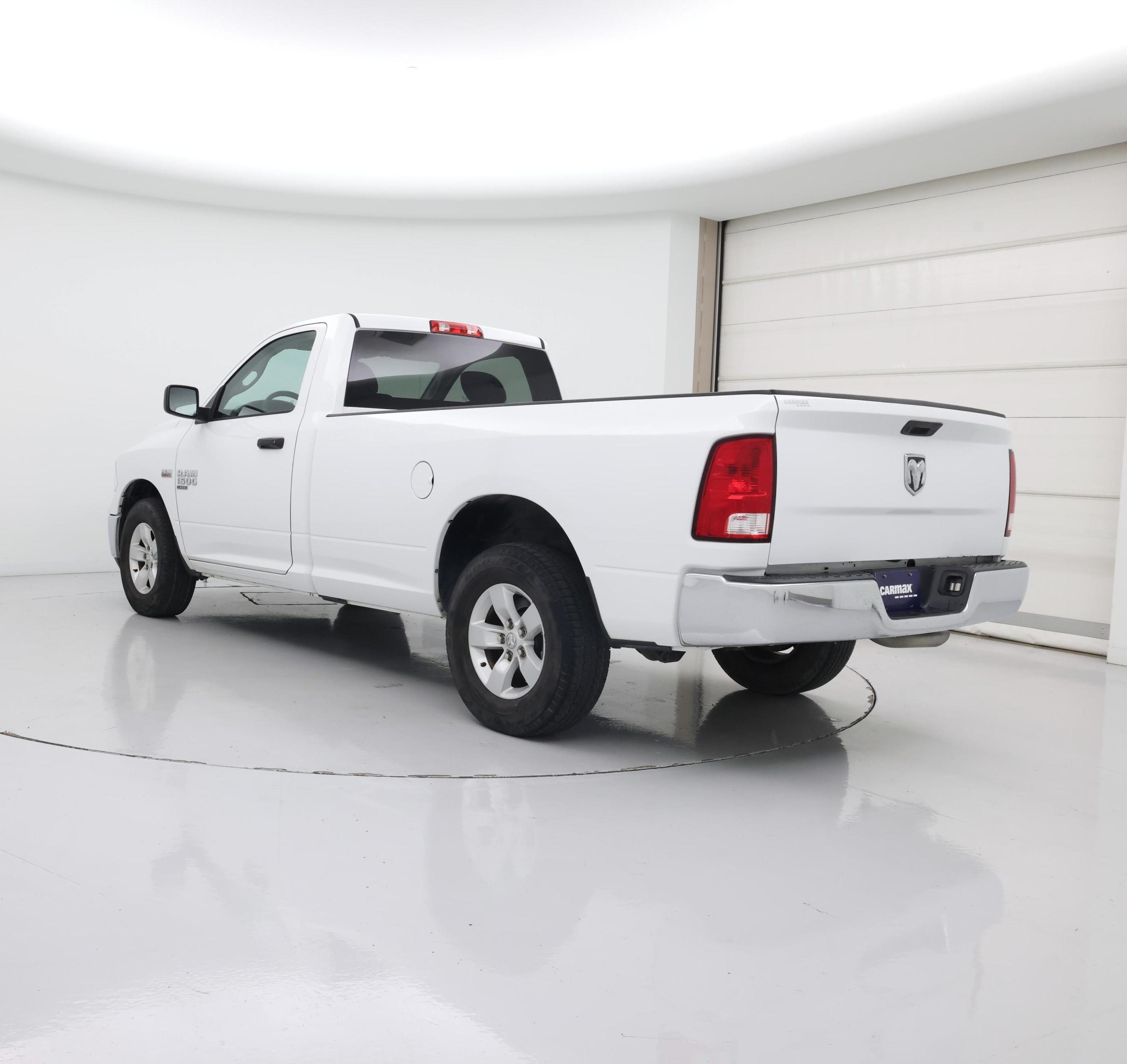 Thumbnail: 2021 RAM 1500 Classic - 2