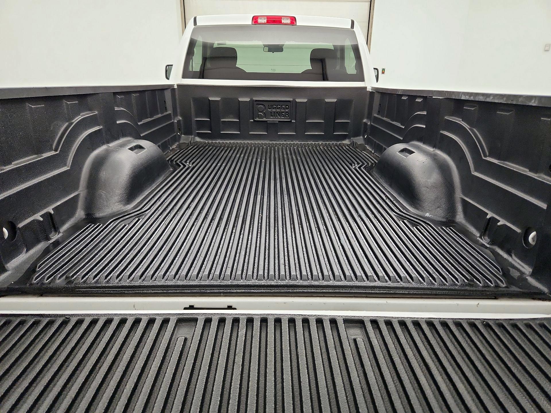 Thumbnail: 2021 RAM 1500 Classic - 19