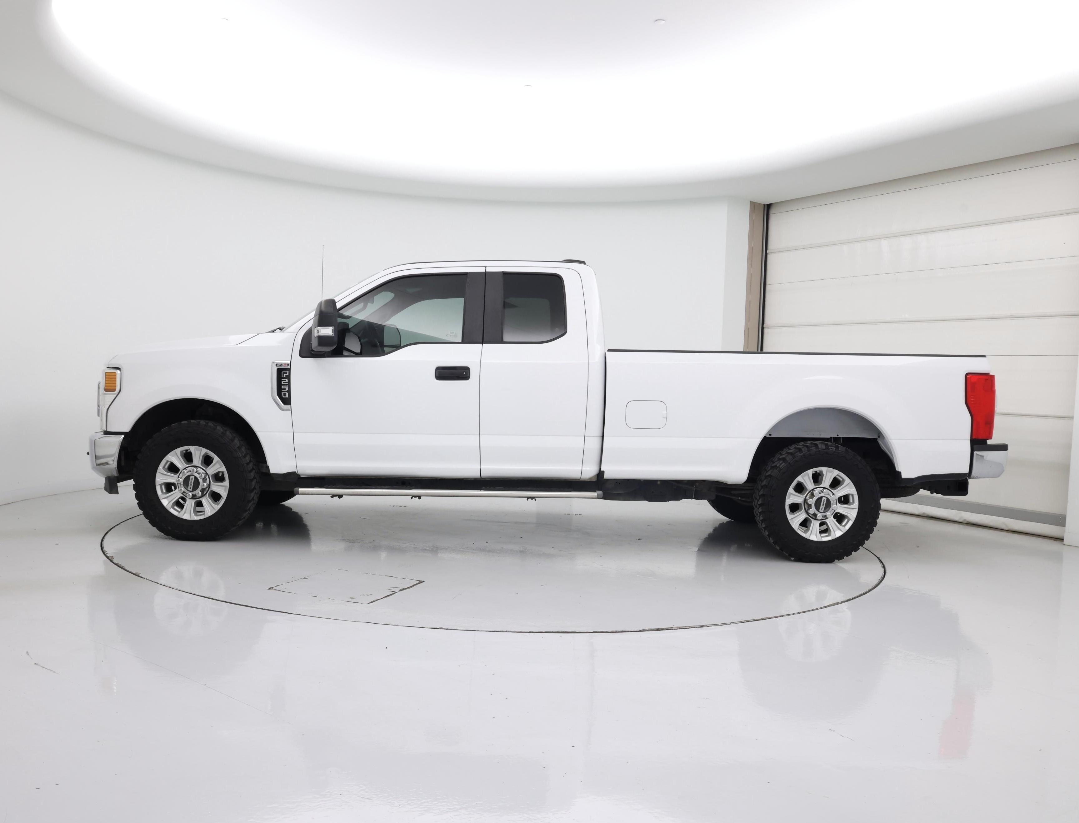 Thumbnail: 2020 Ford F-250 - 3