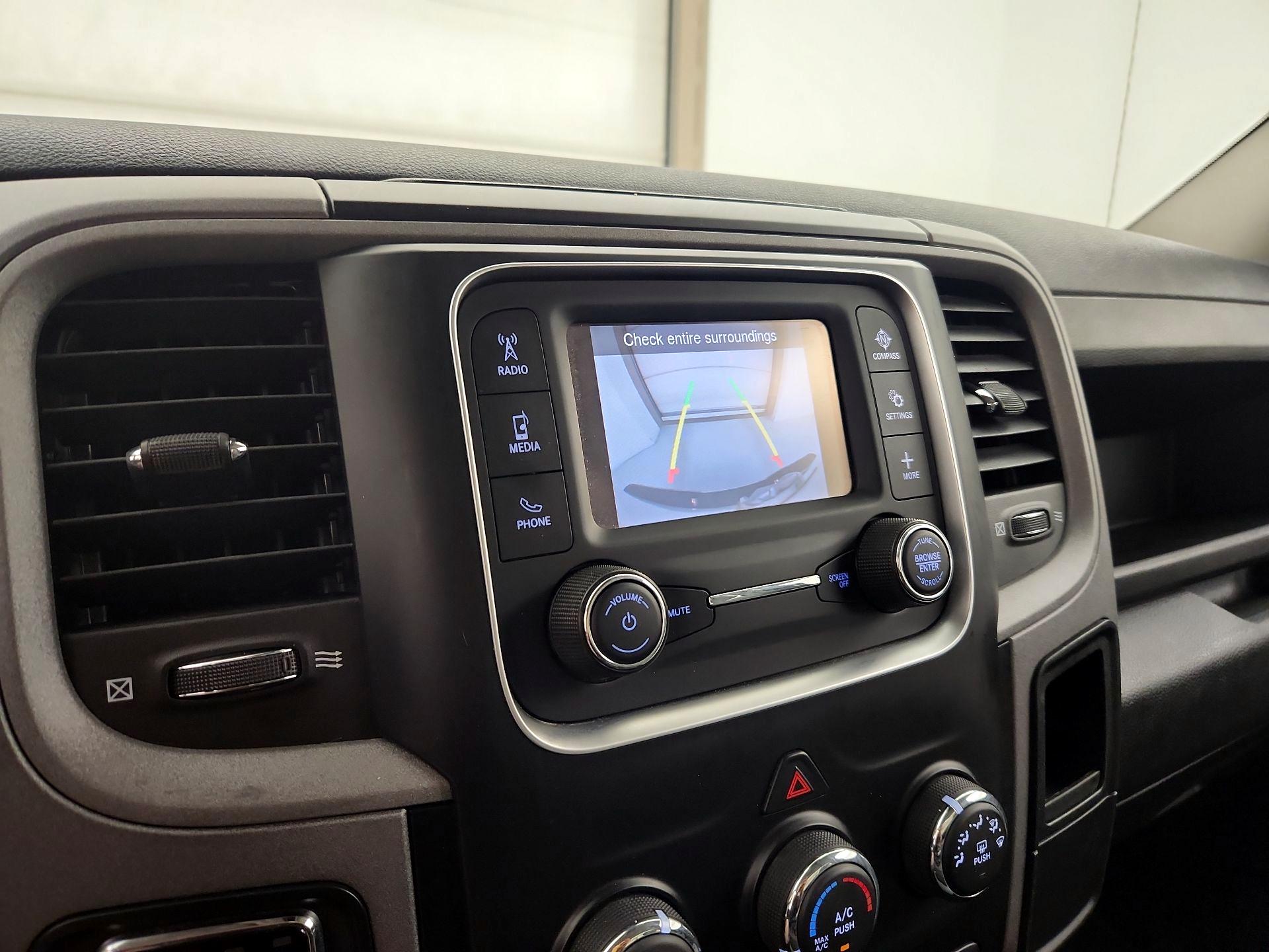 Thumbnail: 2022 RAM 1500 Classic - 14