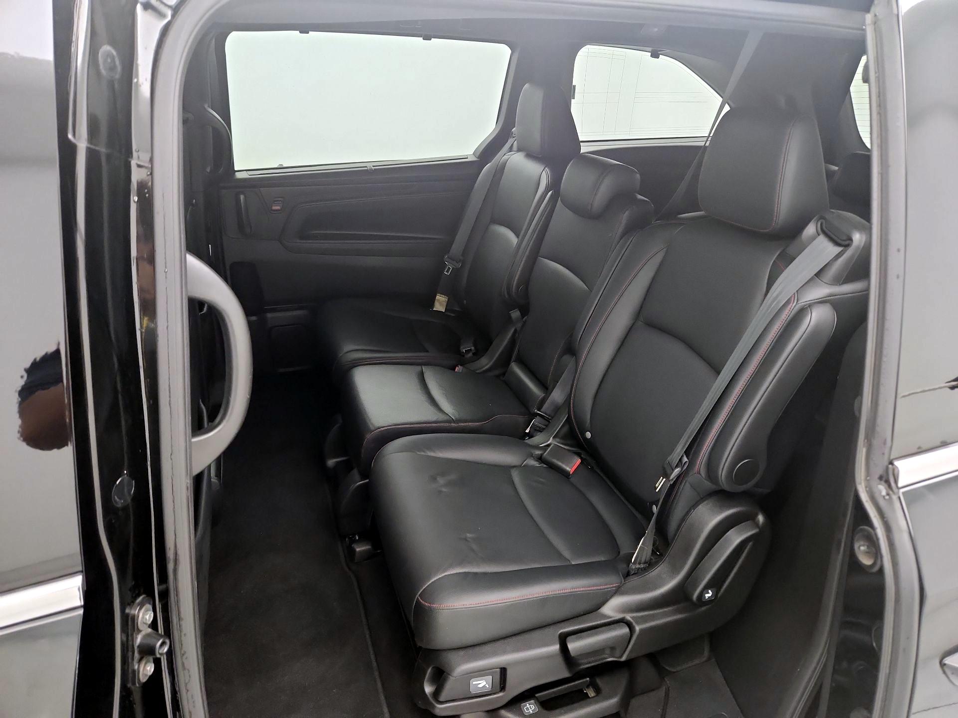 Thumbnail: 2023 Honda Odyssey - 20