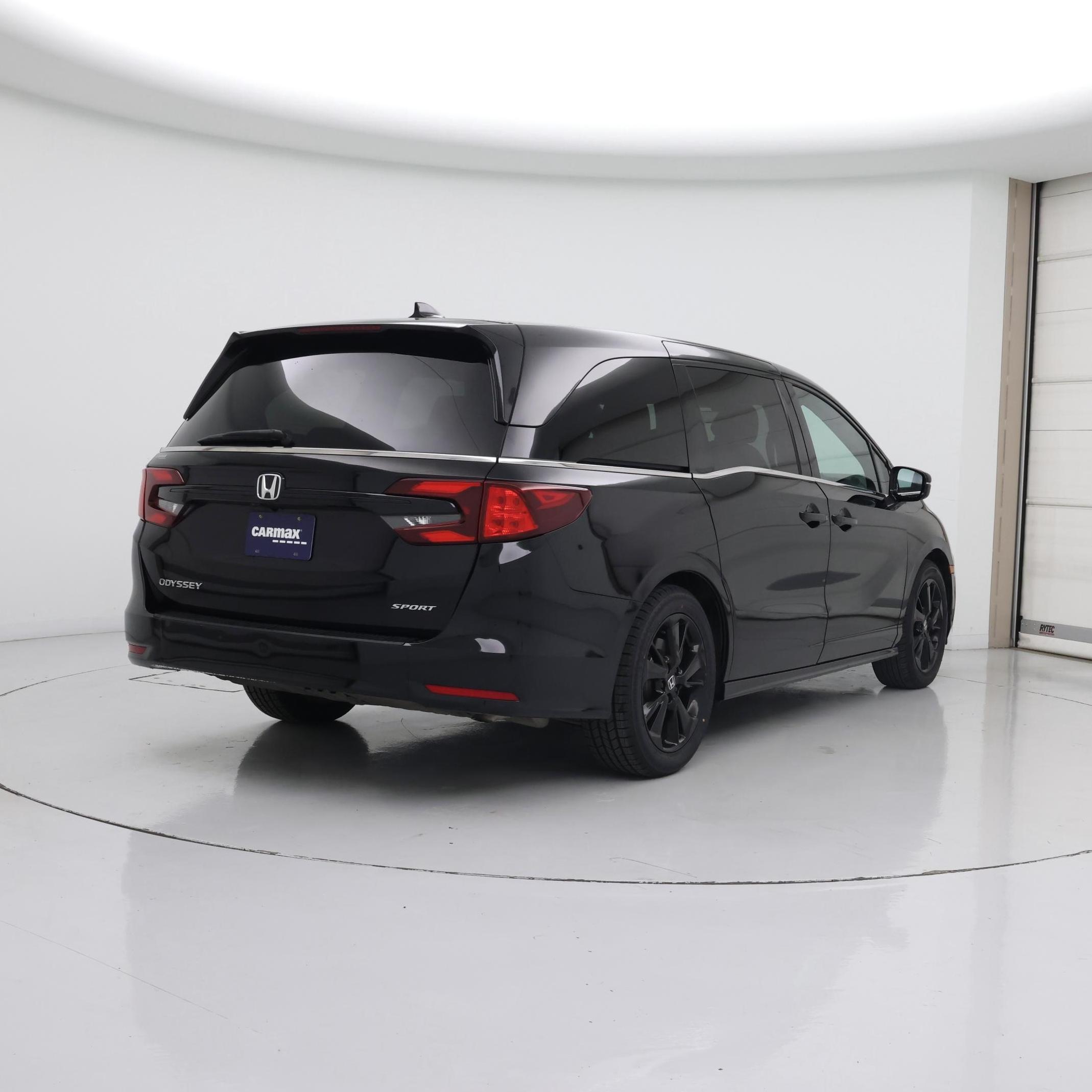 Thumbnail: 2023 Honda Odyssey - 8