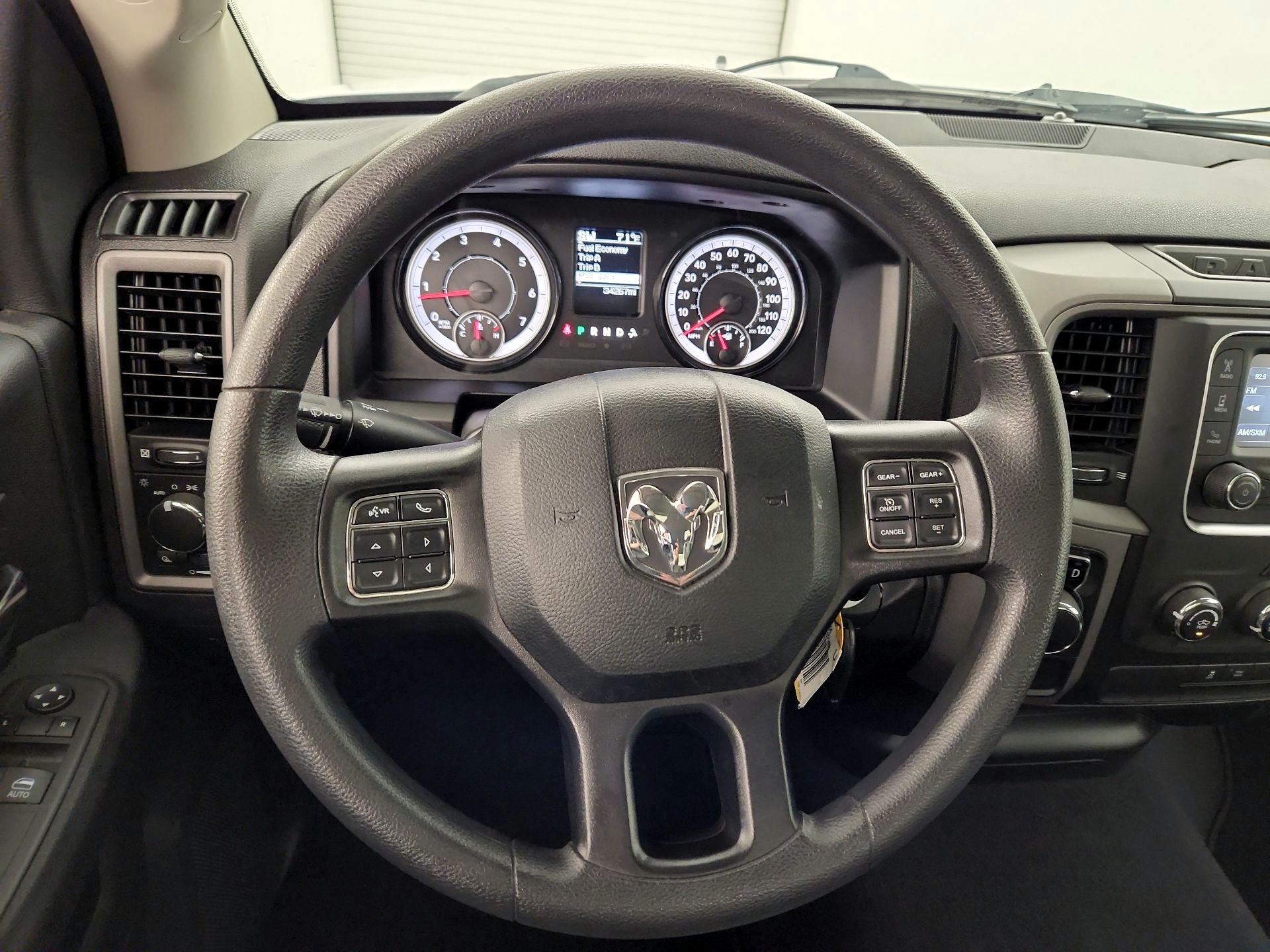 Thumbnail: 2022 RAM 1500 Classic - 10