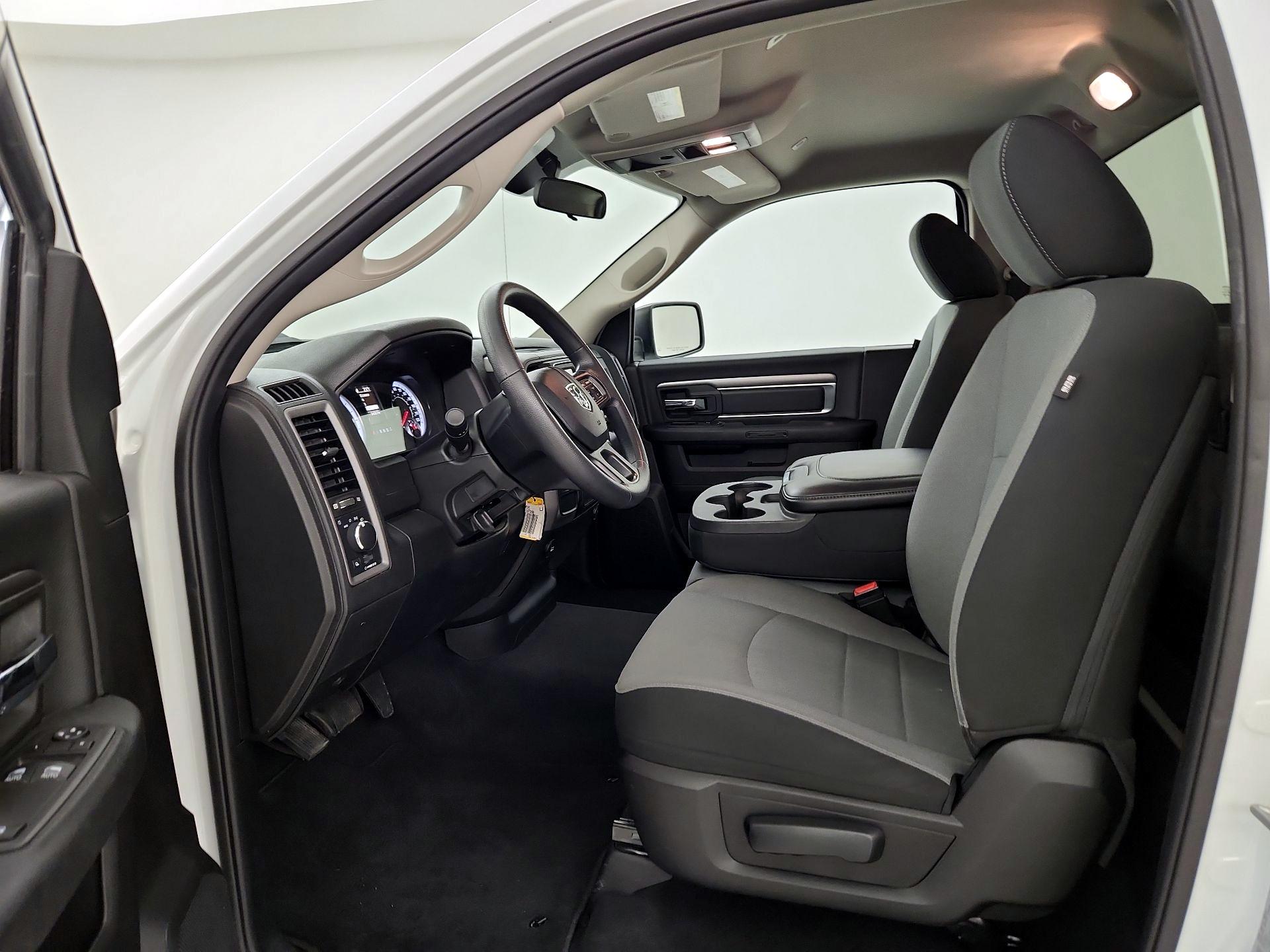 Thumbnail: 2022 RAM 1500 Classic - 11
