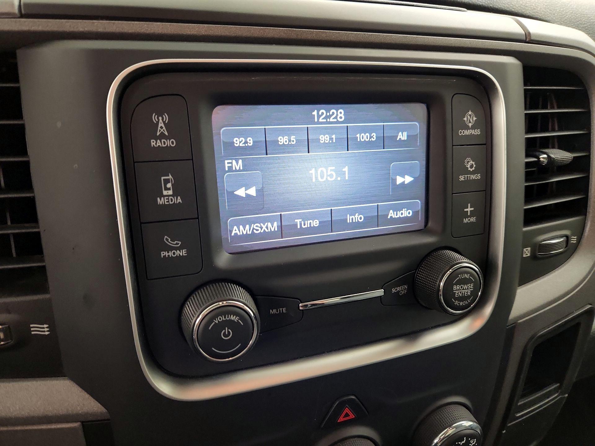 Thumbnail: 2022 RAM 1500 Classic - 15