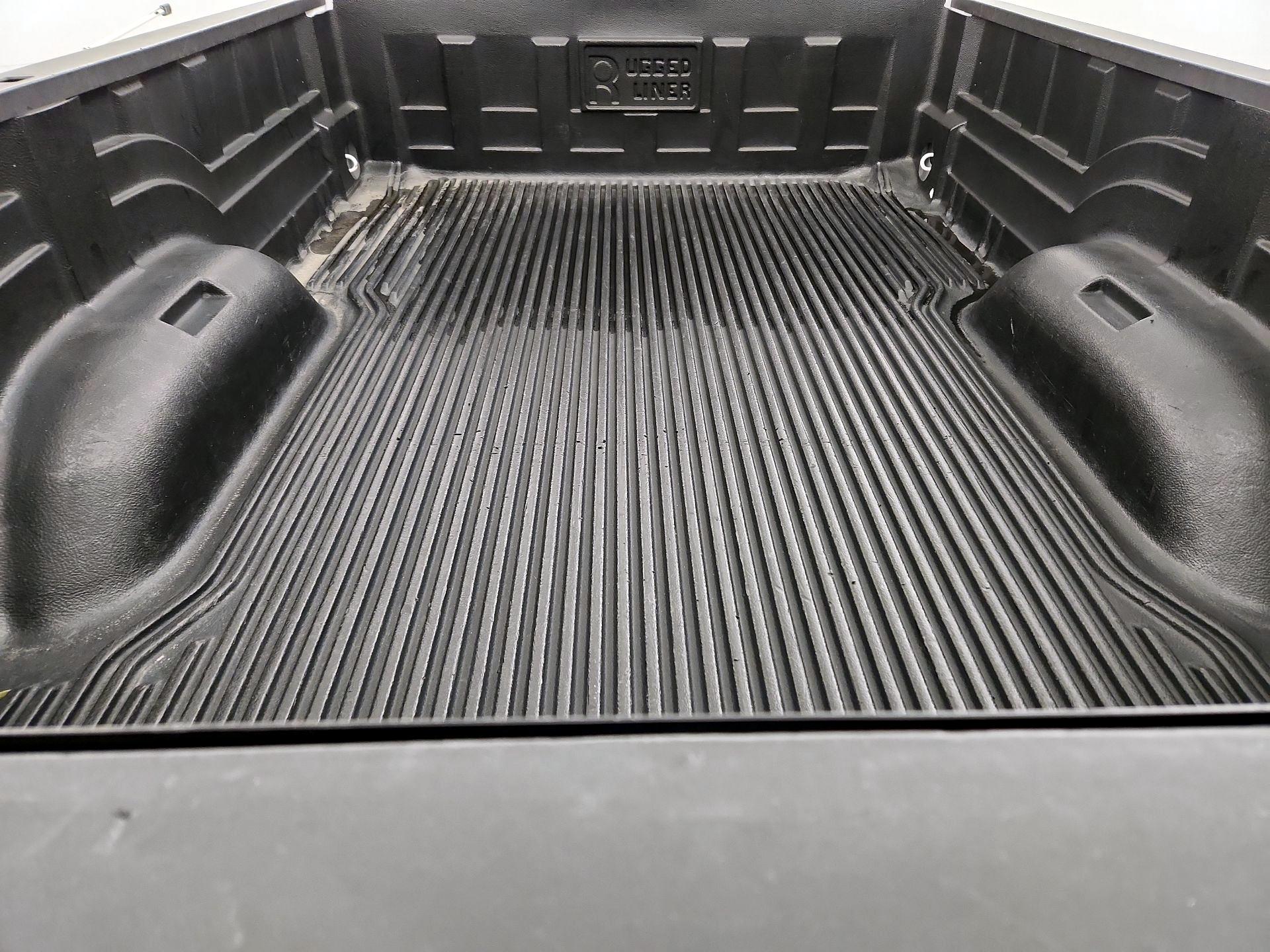 Thumbnail: 2022 RAM 1500 Classic - 19