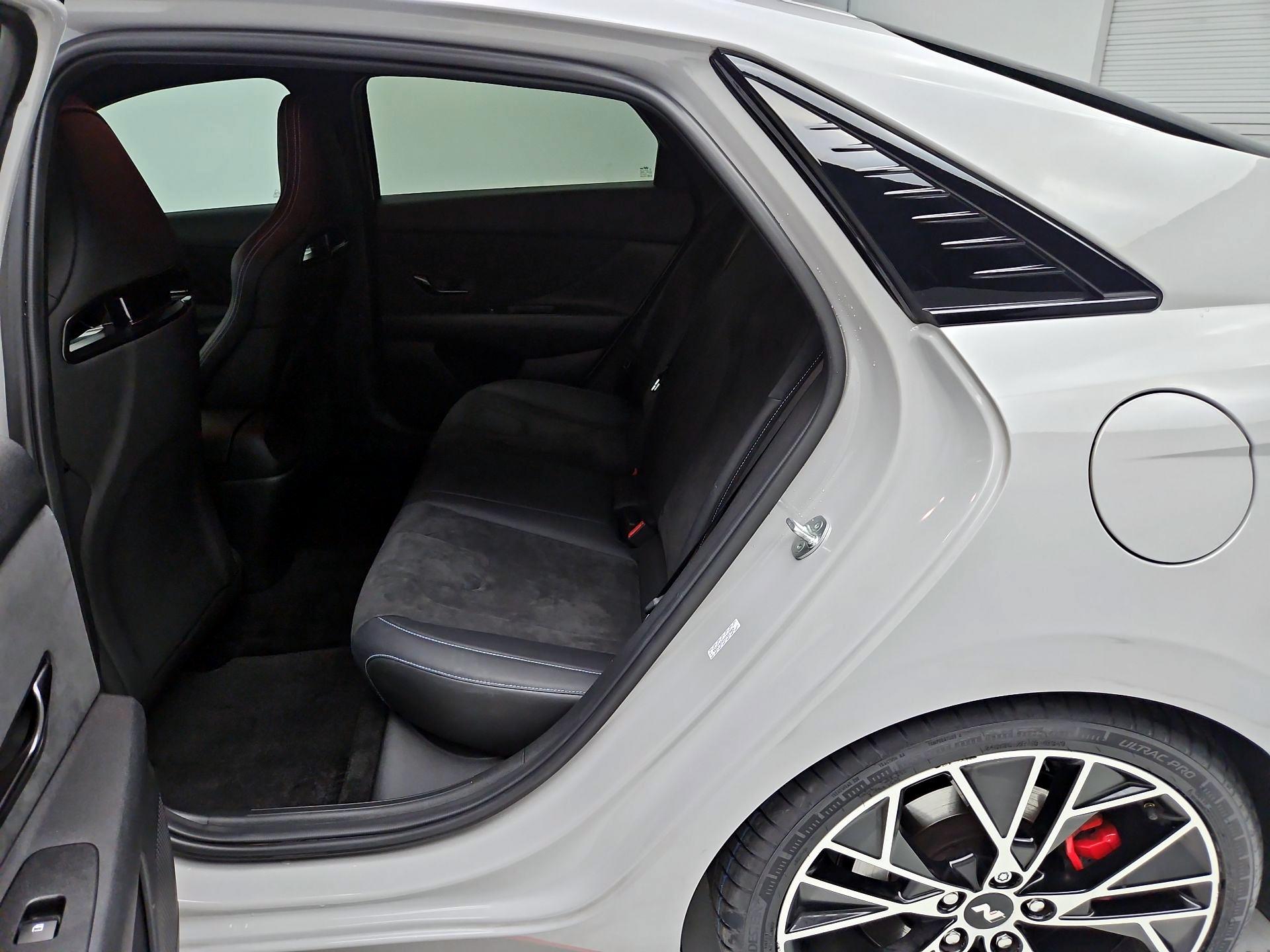 Thumbnail: 2023 Hyundai Elantra - 20