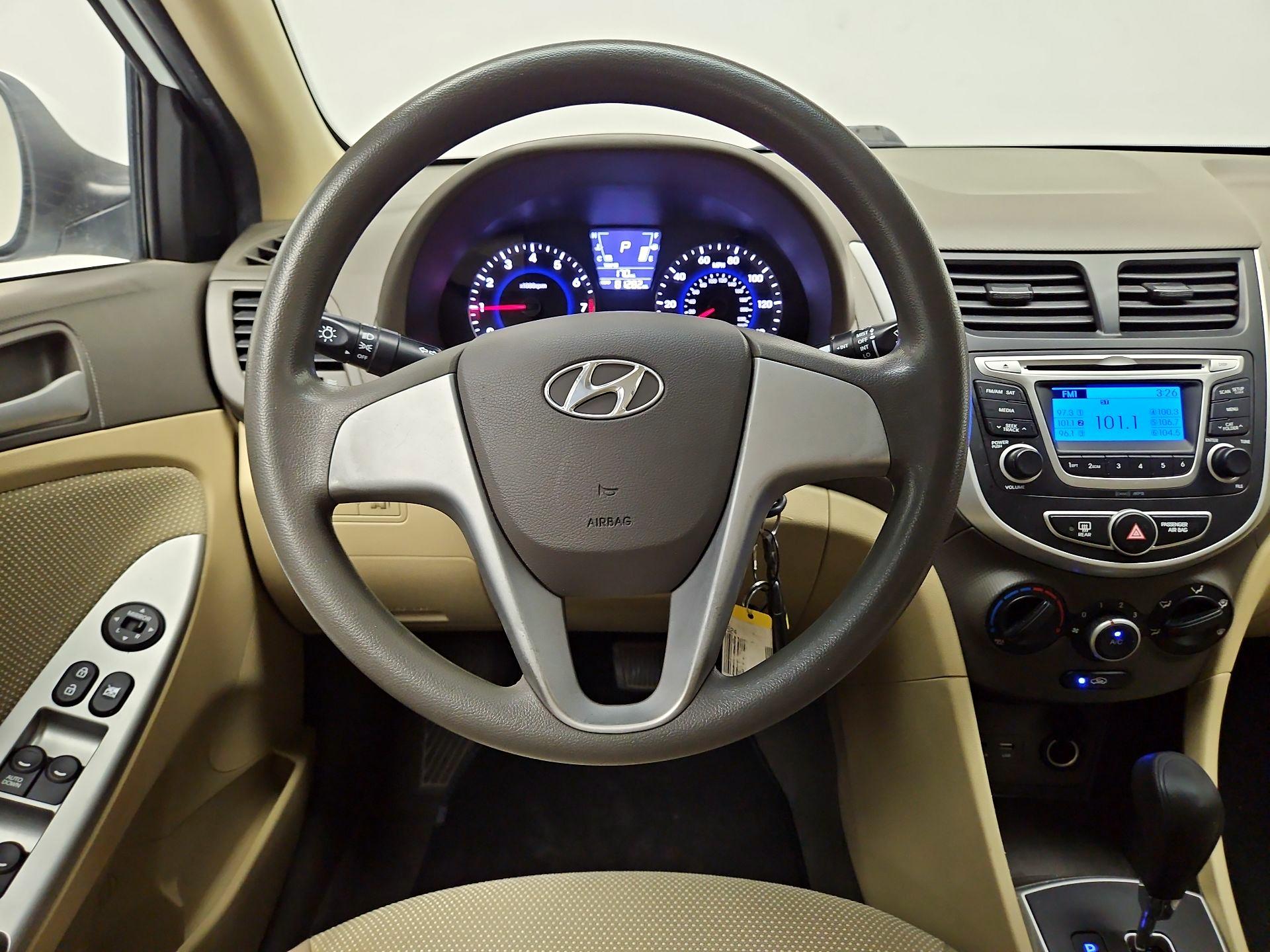 Thumbnail: 2014 Hyundai Accent - 10