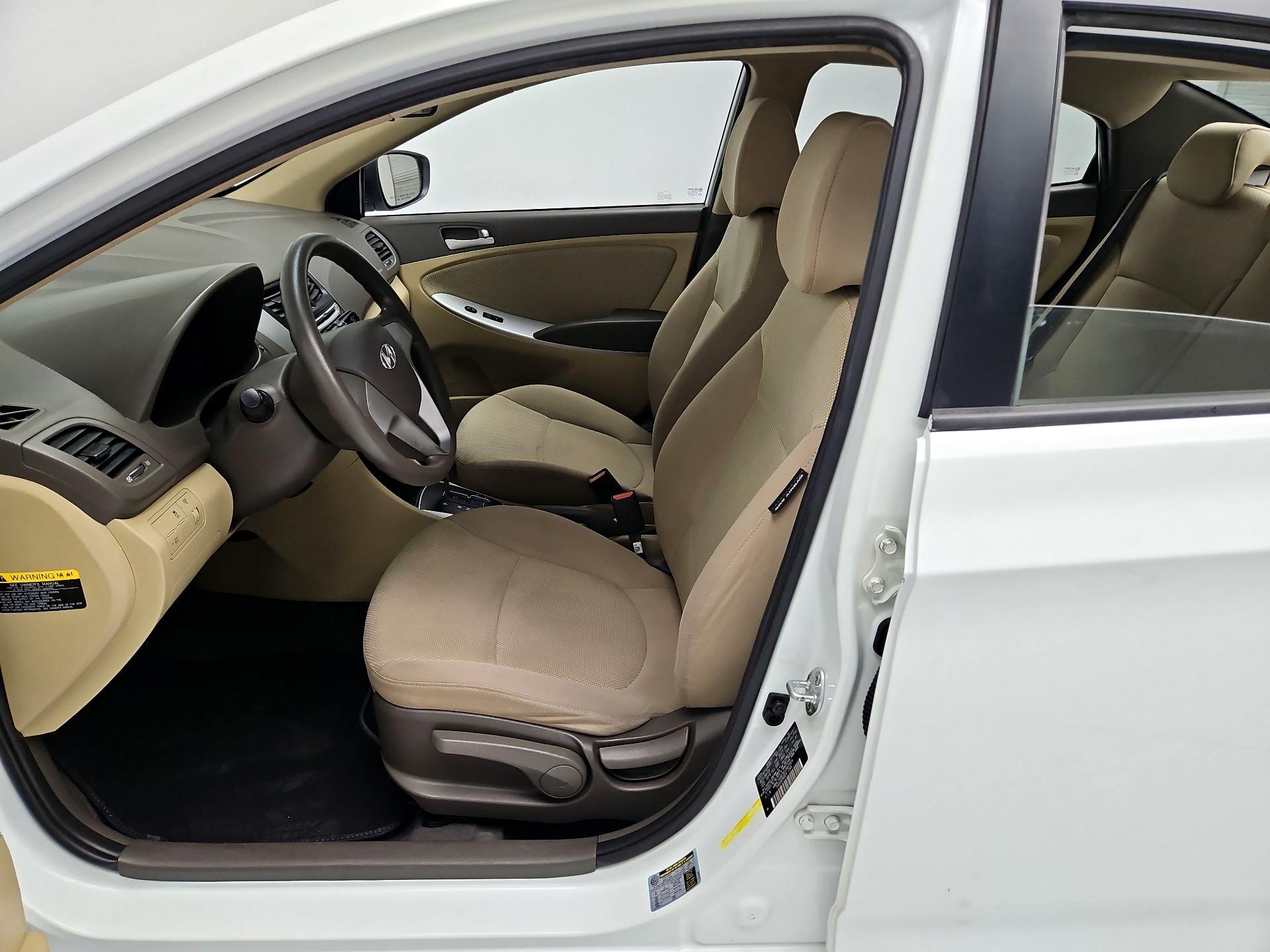 Thumbnail: 2014 Hyundai Accent - 11