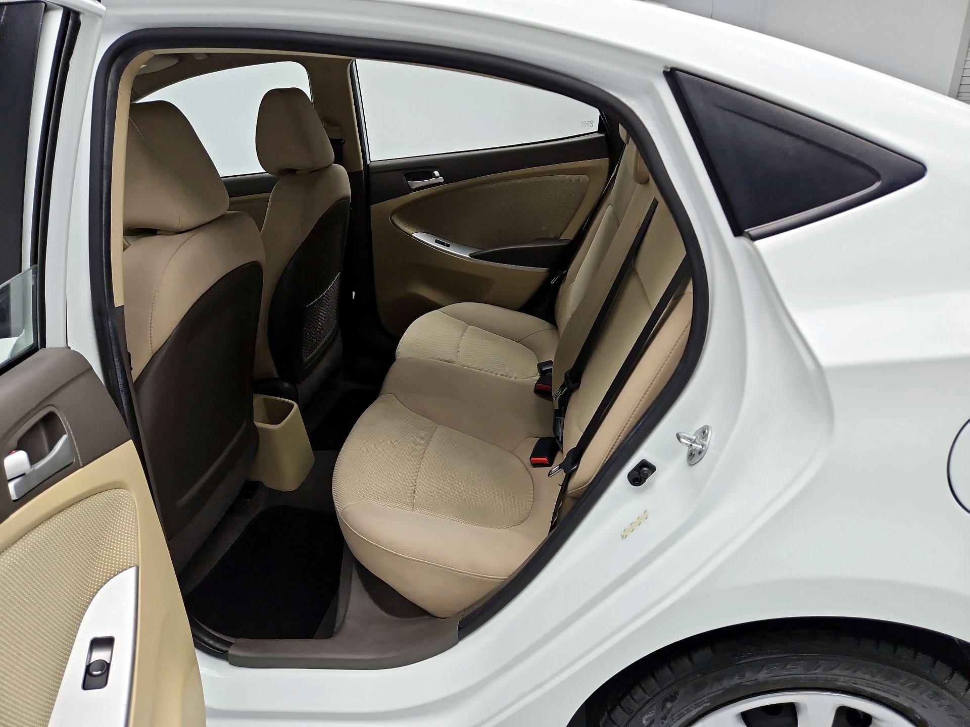 Thumbnail: 2014 Hyundai Accent - 18