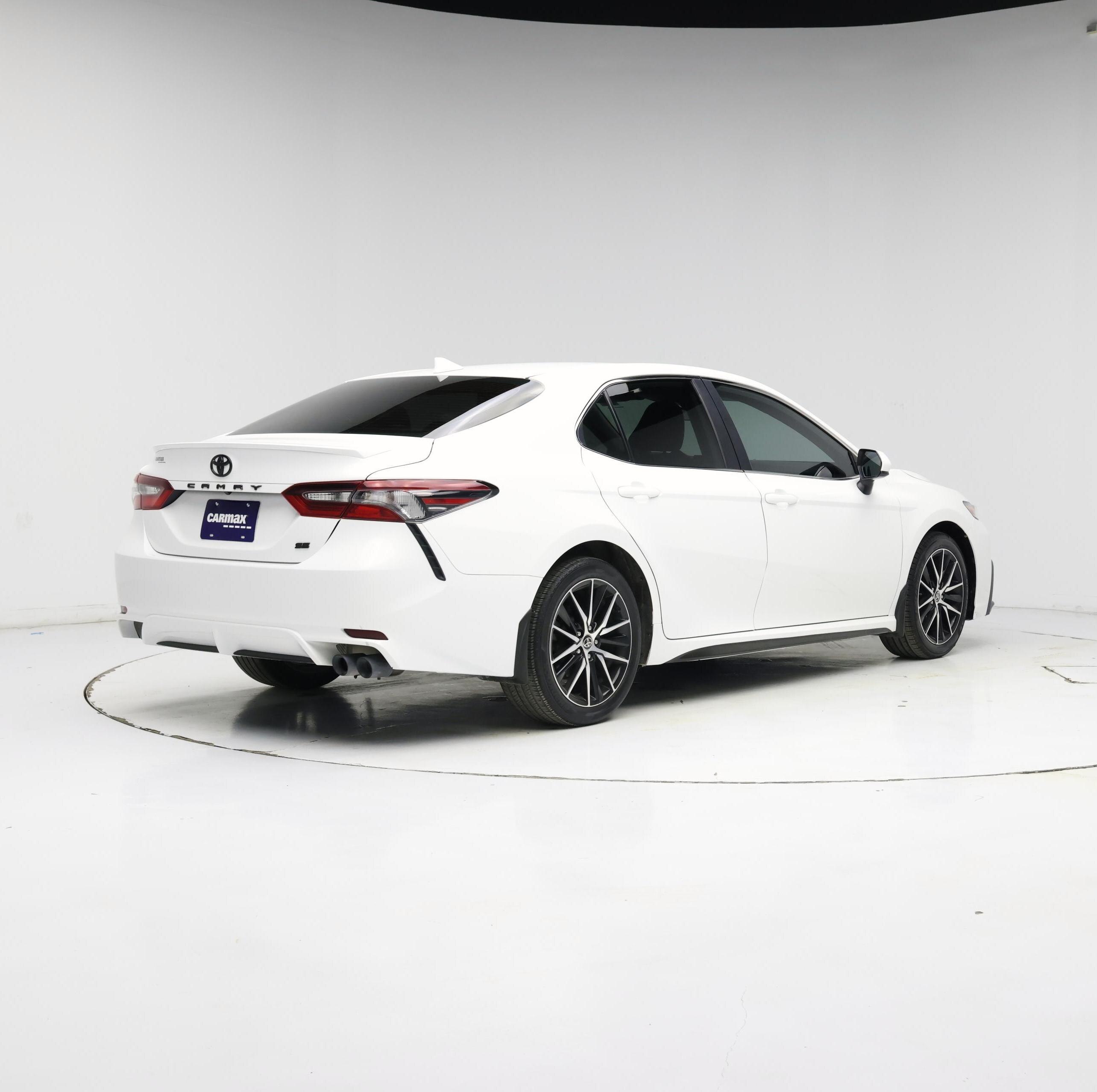 Thumbnail: 2021 Toyota Camry - 8