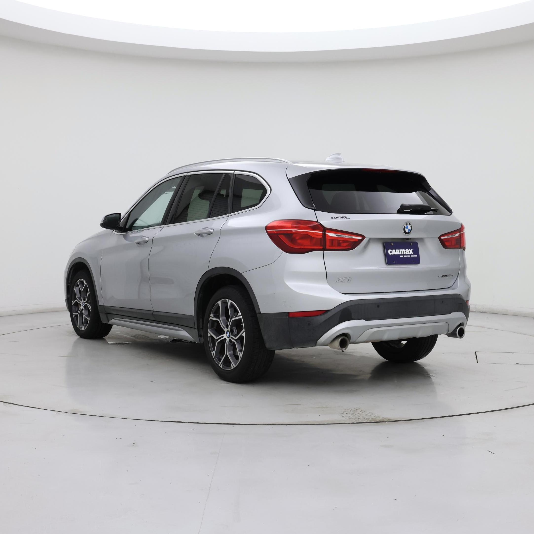 Thumbnail: 2021 BMW X1 - 2