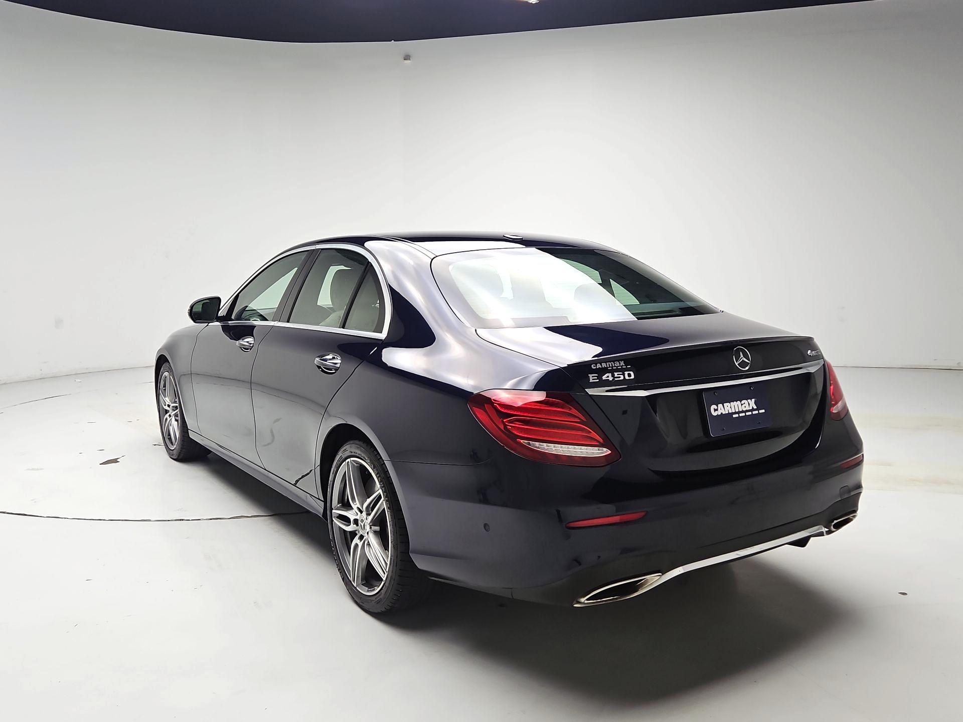Thumbnail: 2019 Mercedes-Benz E-Class - 7