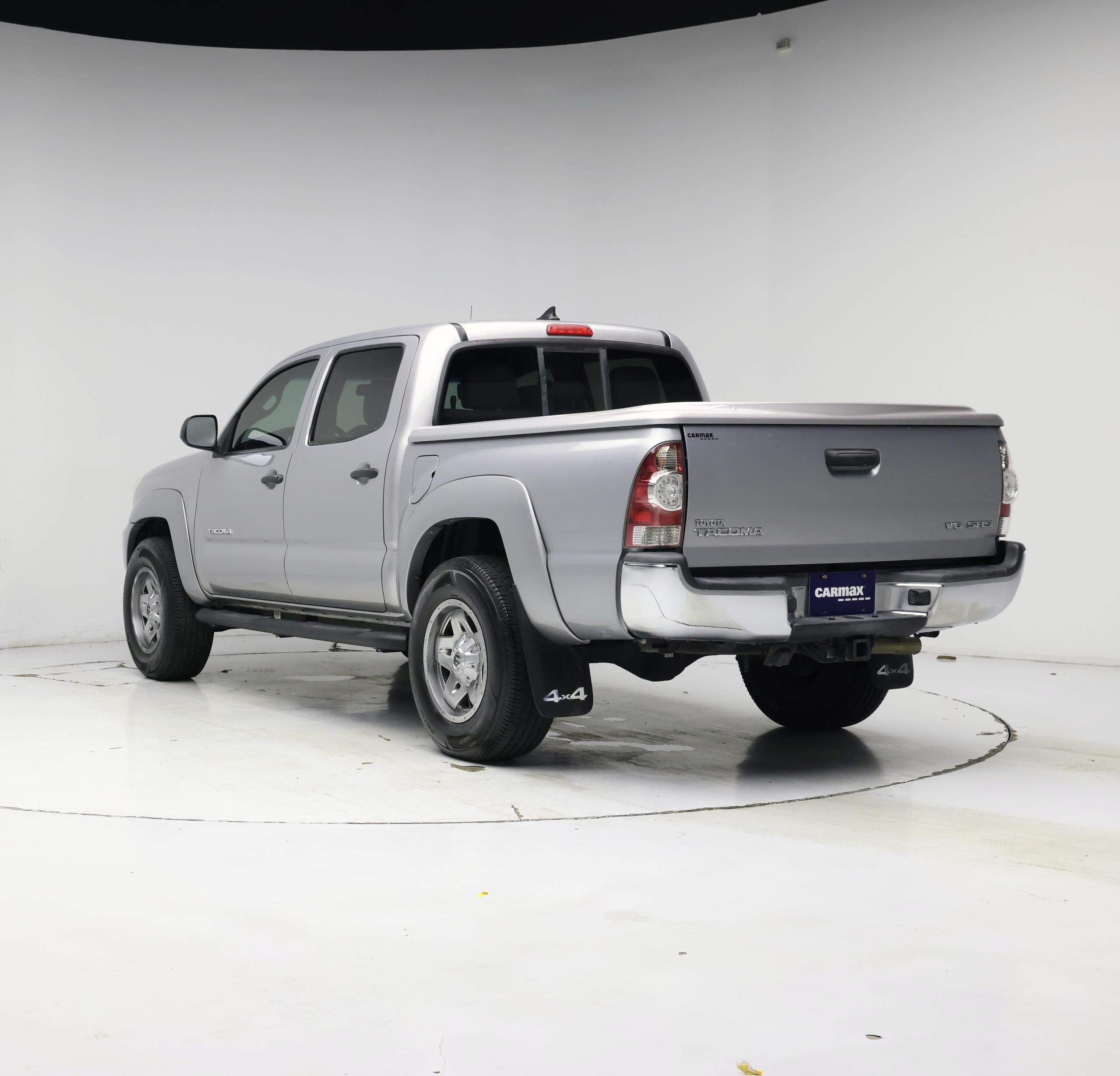 Thumbnail: 2015 Toyota Tacoma - 2