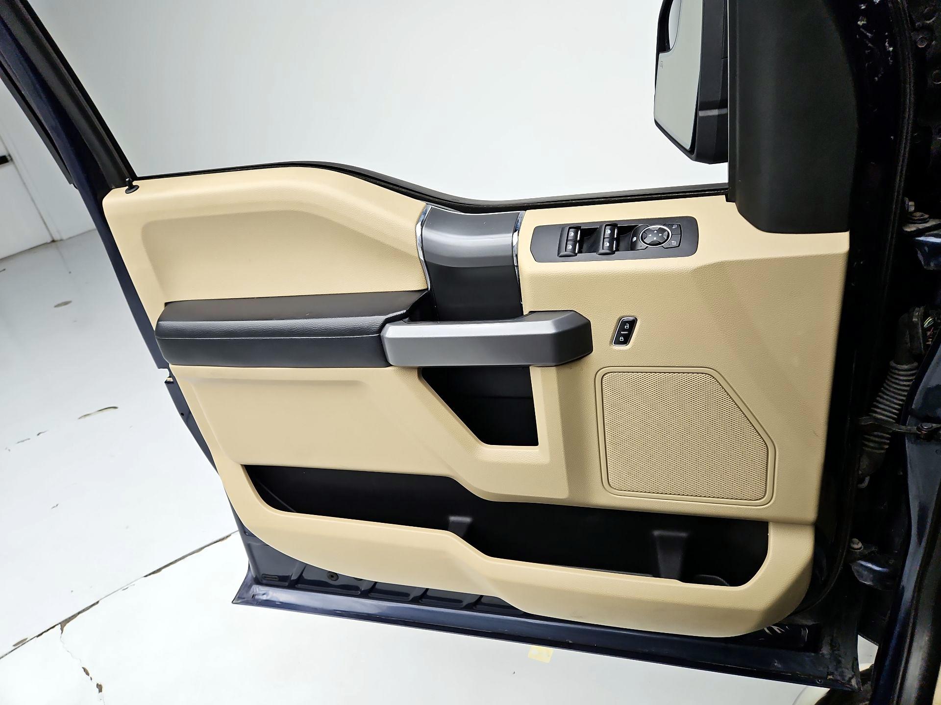 Thumbnail: 2016 Ford F-150 - 12