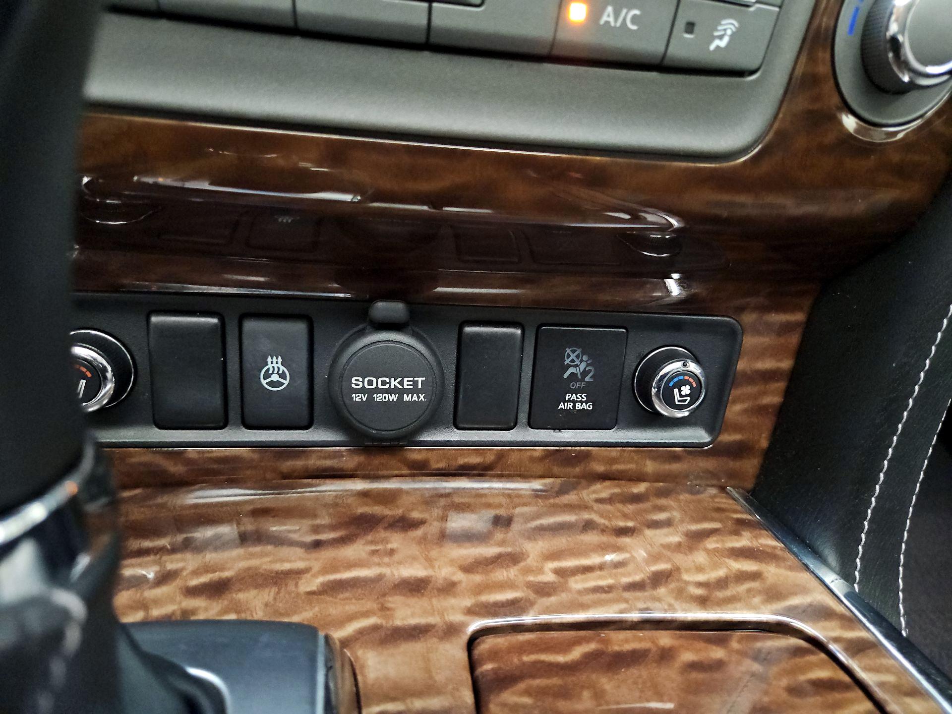 Thumbnail: 2017 Nissan Armada - 19
