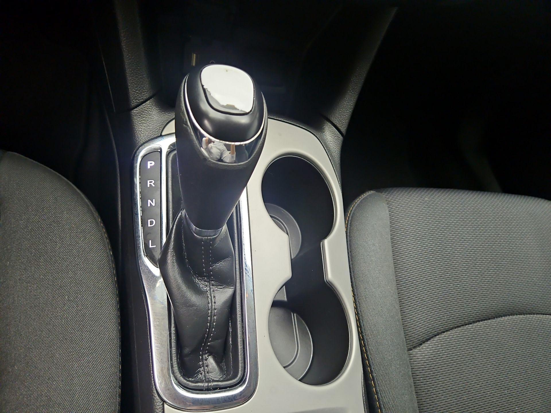 Thumbnail: 2018 Chevrolet Cruze - 15