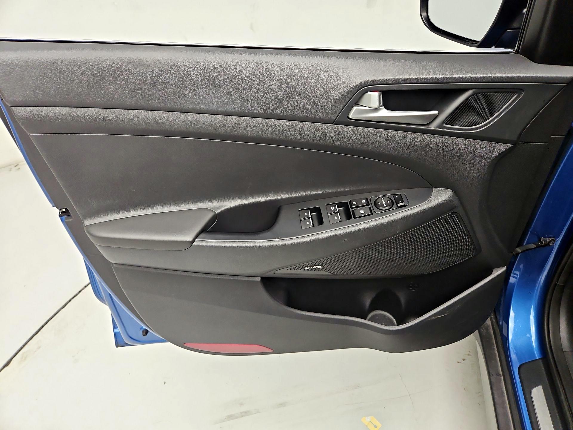 Thumbnail: 2021 Hyundai Tucson - 12
