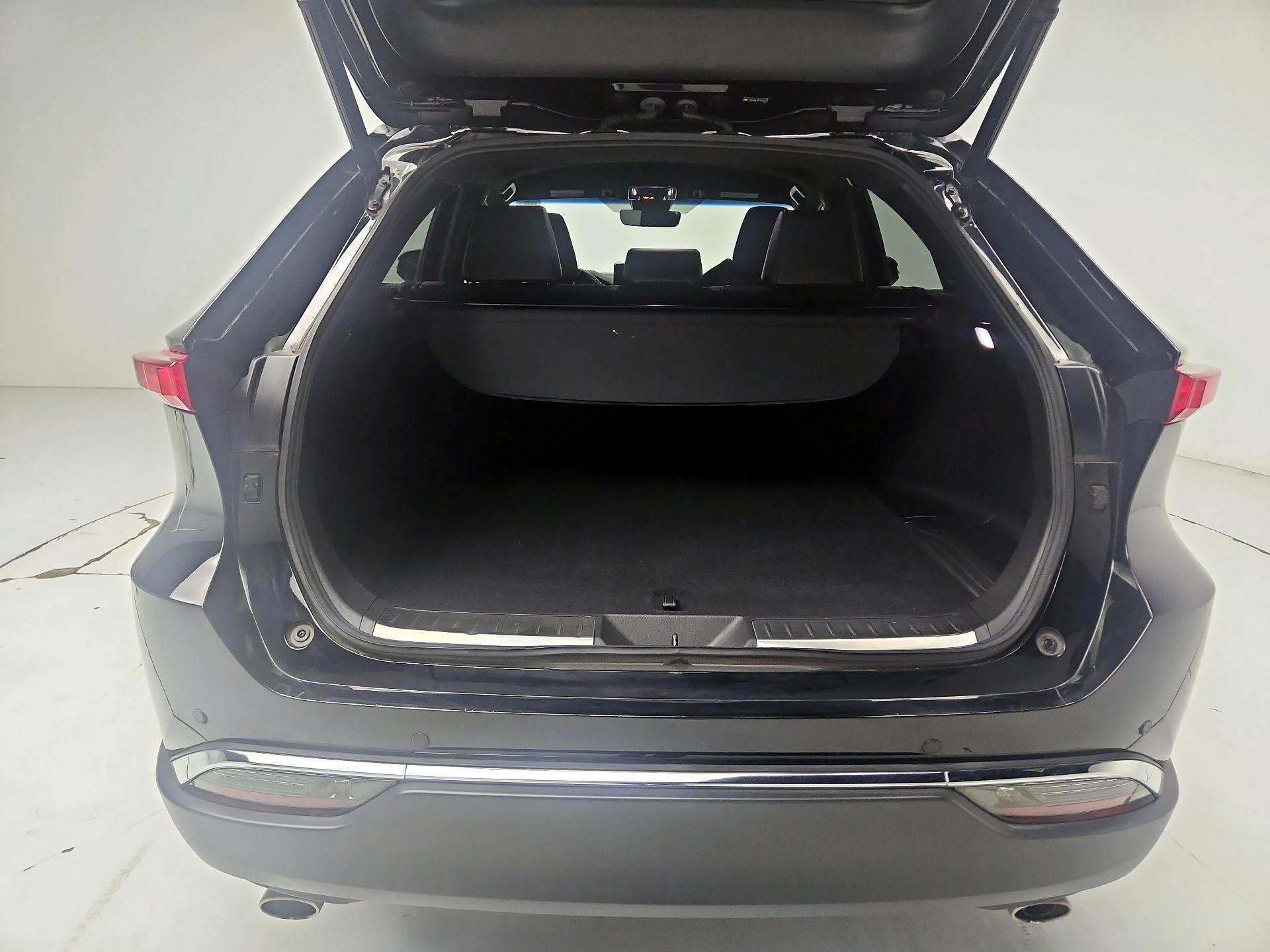 Thumbnail: 2021 Toyota Venza - 20