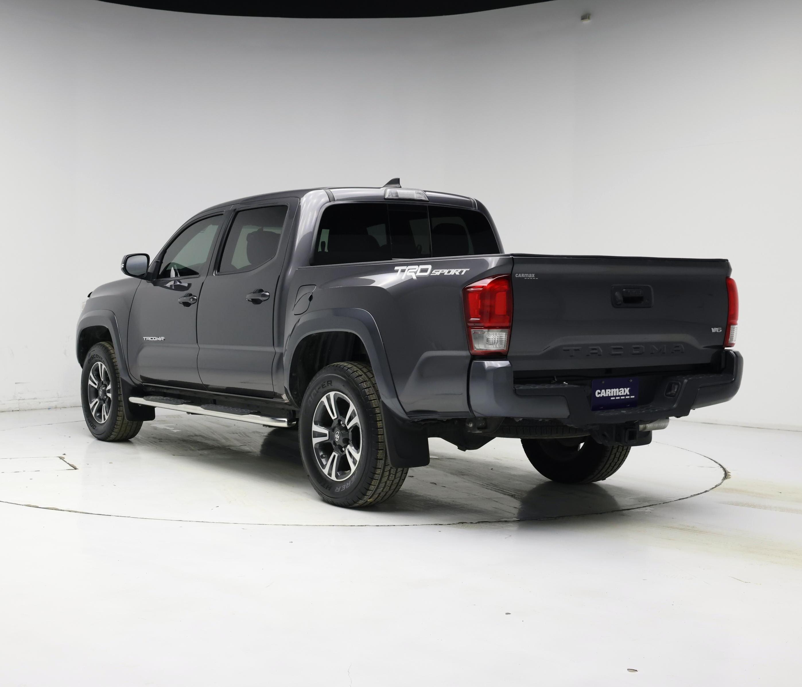 Thumbnail: 2017 Toyota Tacoma - 2