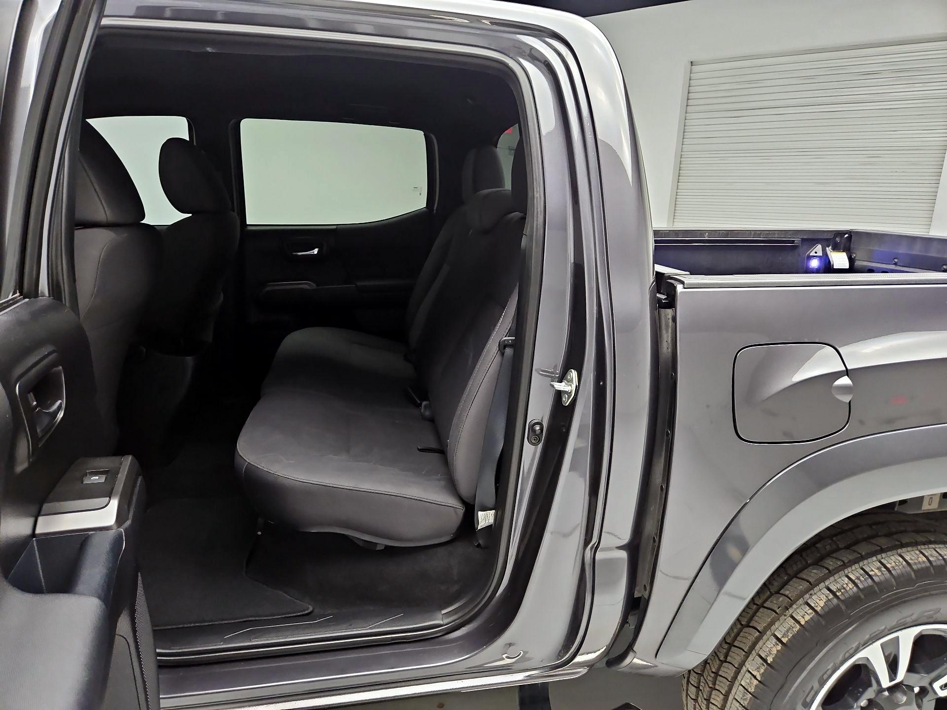 Thumbnail: 2017 Toyota Tacoma - 19