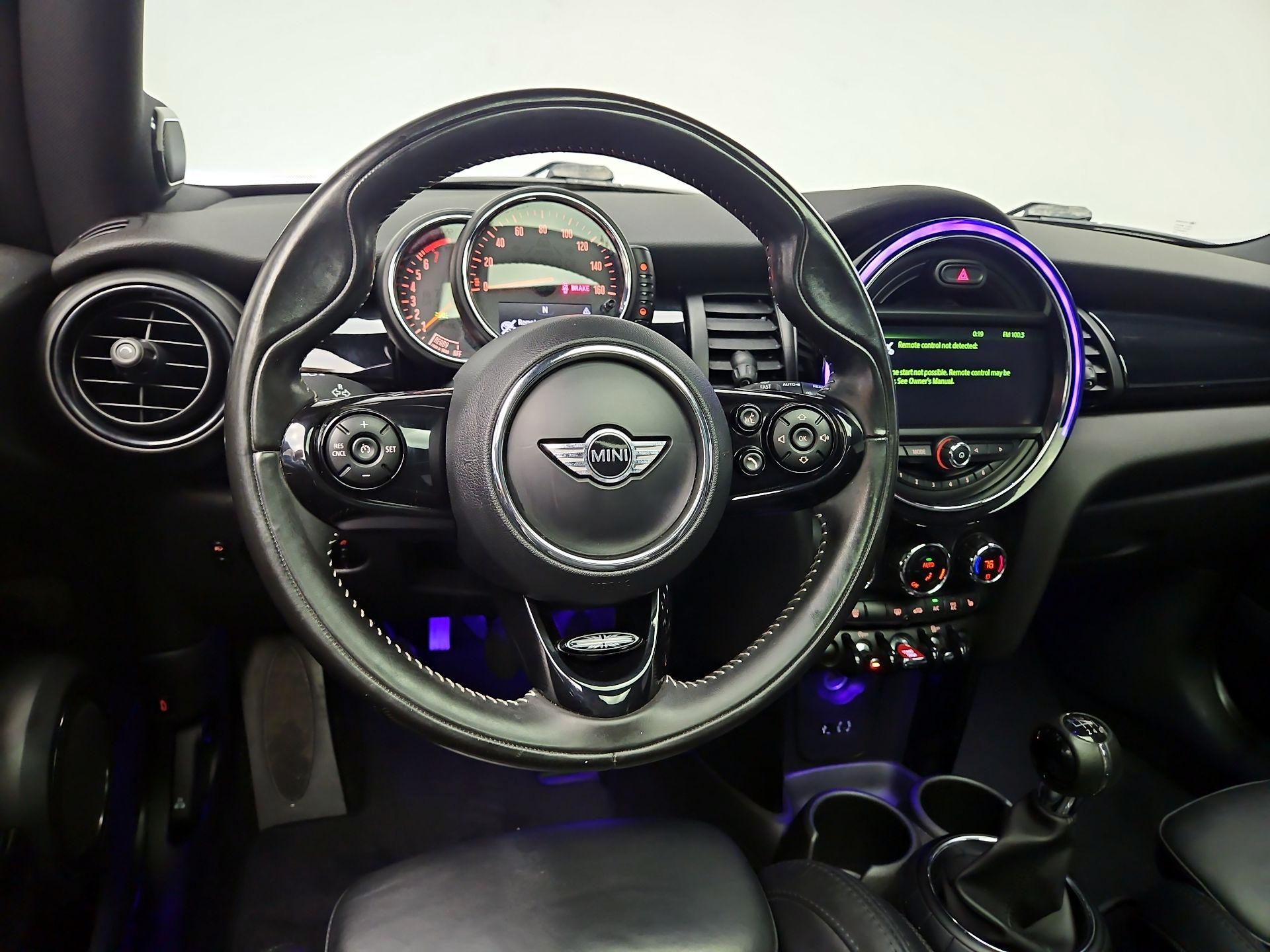 Thumbnail: 2017 MINI Cooper Hardtop - 10