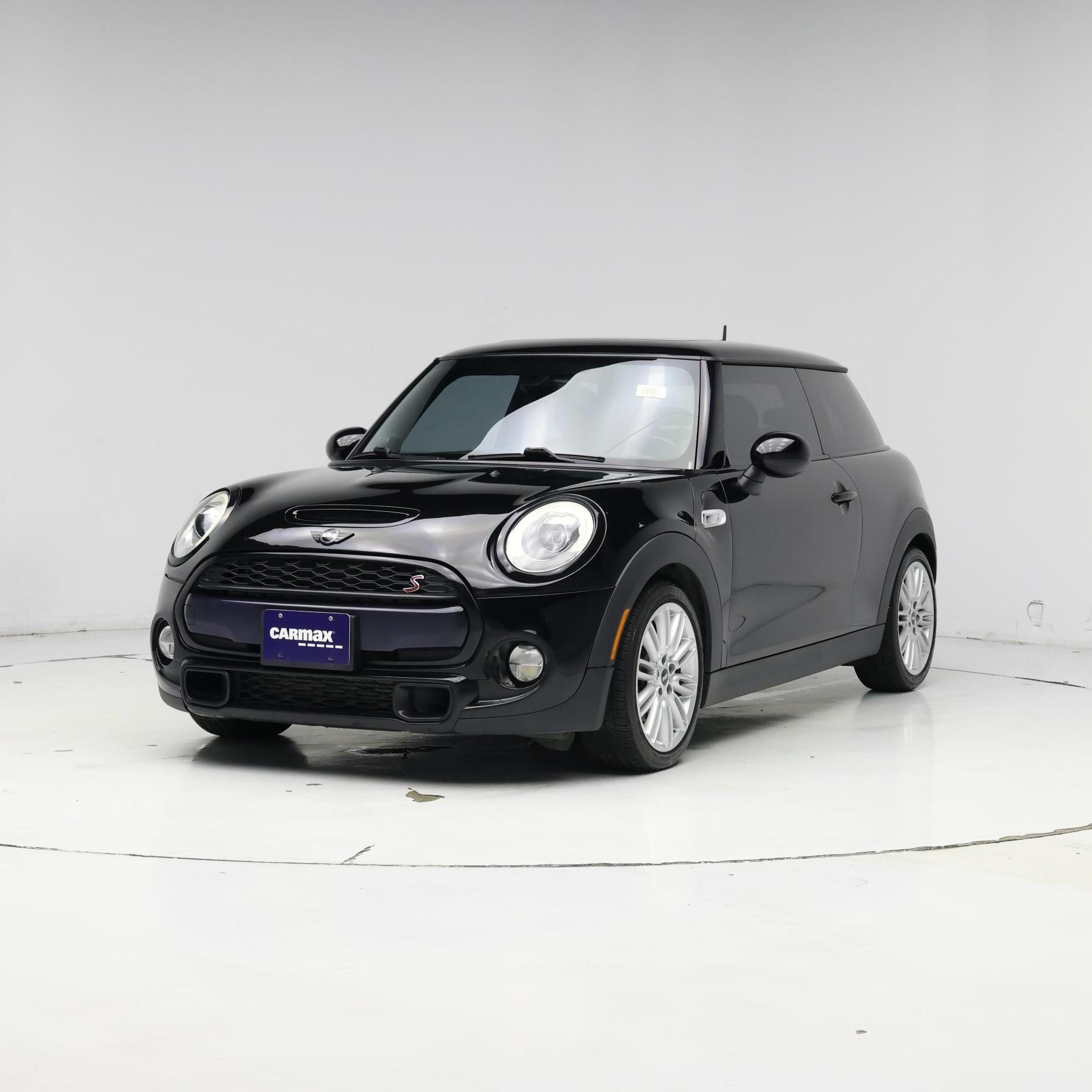 Thumbnail: 2017 MINI Cooper Hardtop - 4