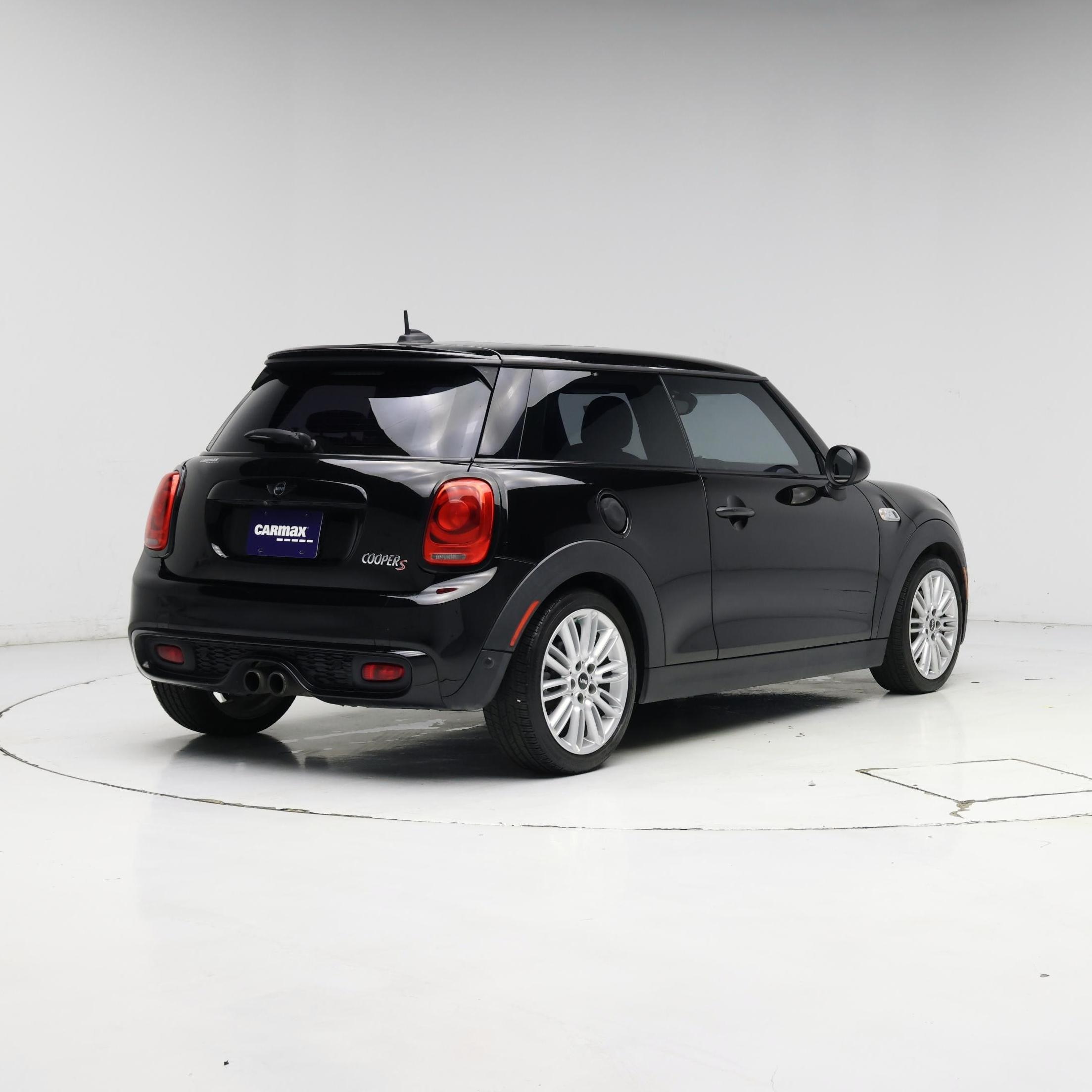 Thumbnail: 2017 MINI Cooper Hardtop - 8