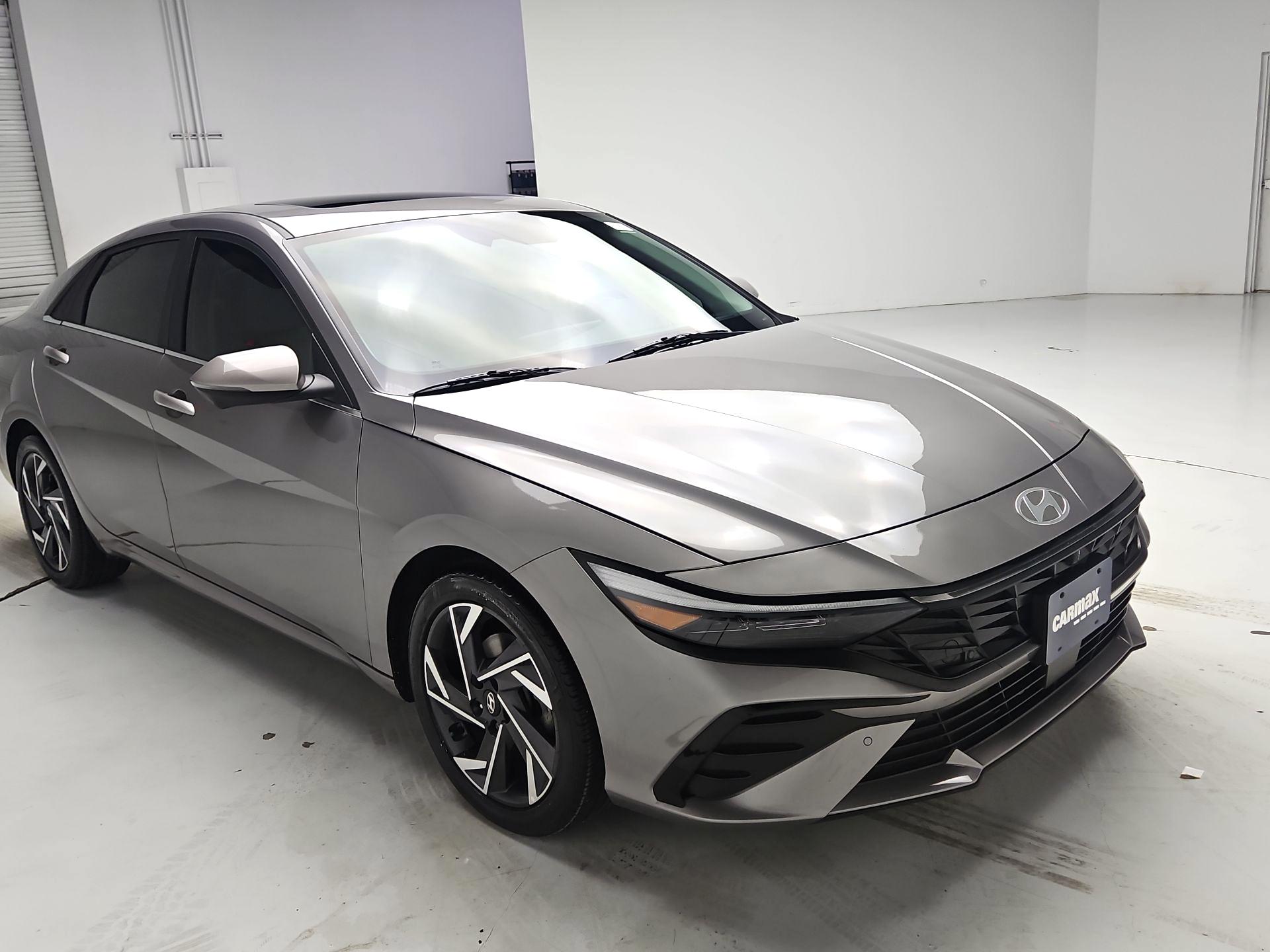 Thumbnail: 2024 Hyundai Elantra - 1