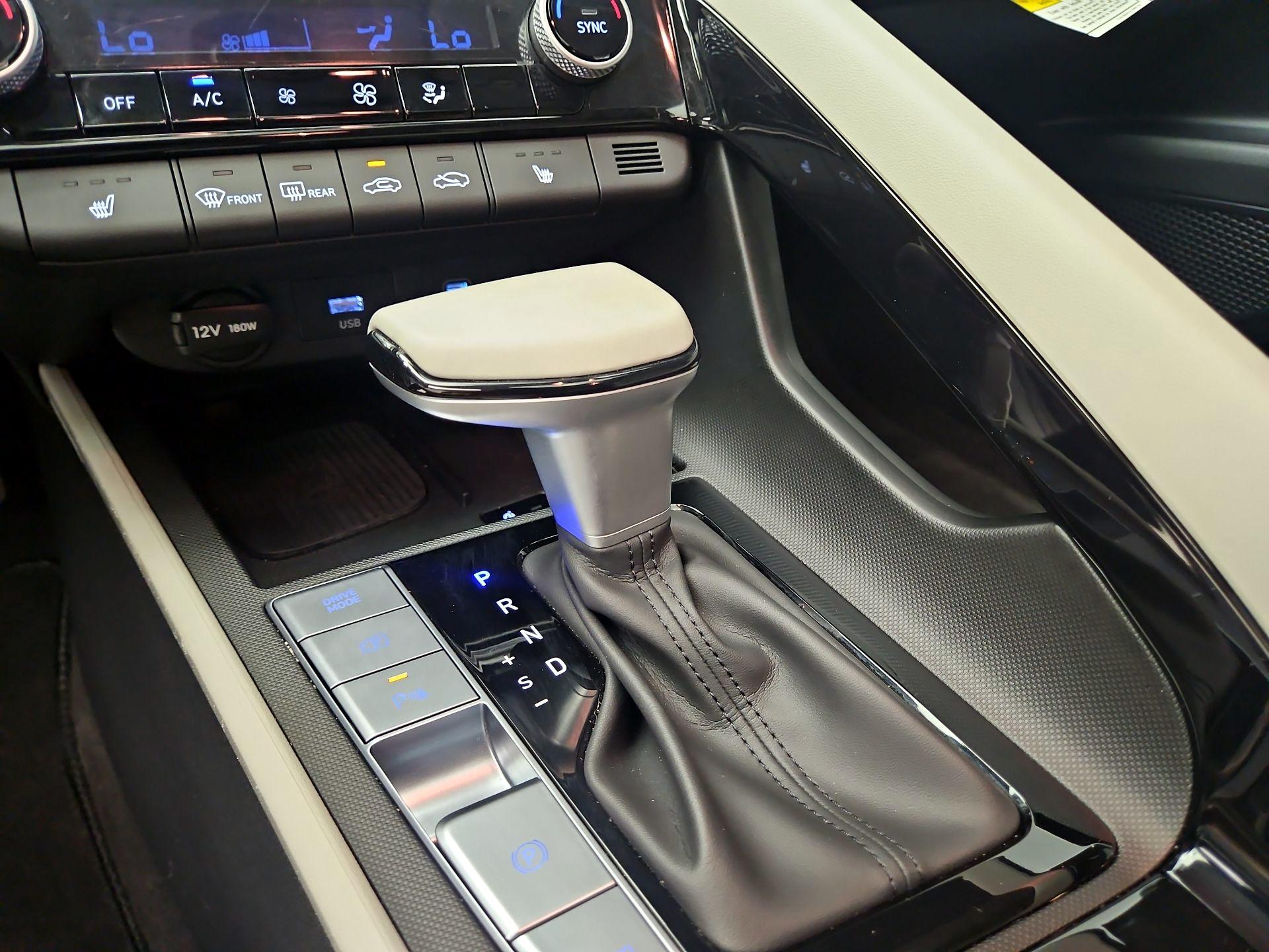Thumbnail: 2024 Hyundai Elantra - 16
