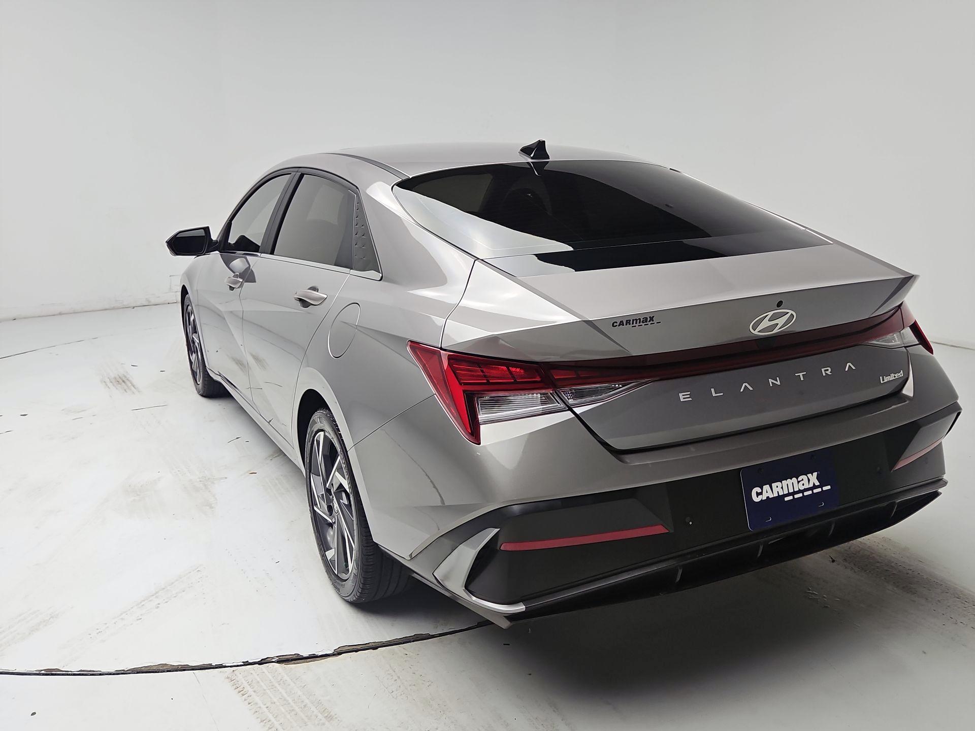 Thumbnail: 2024 Hyundai Elantra - 7