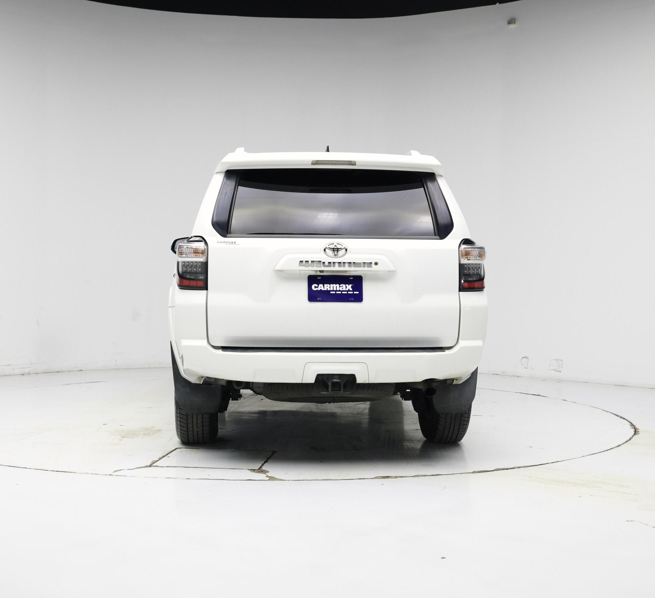 Thumbnail: 2016 Toyota 4Runner - 6