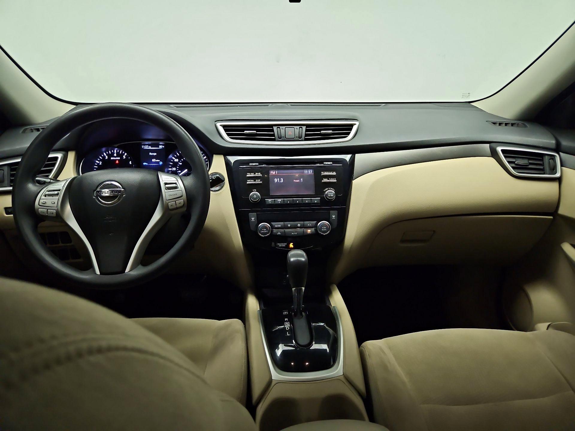 Thumbnail: 2016 Nissan Rogue - 9