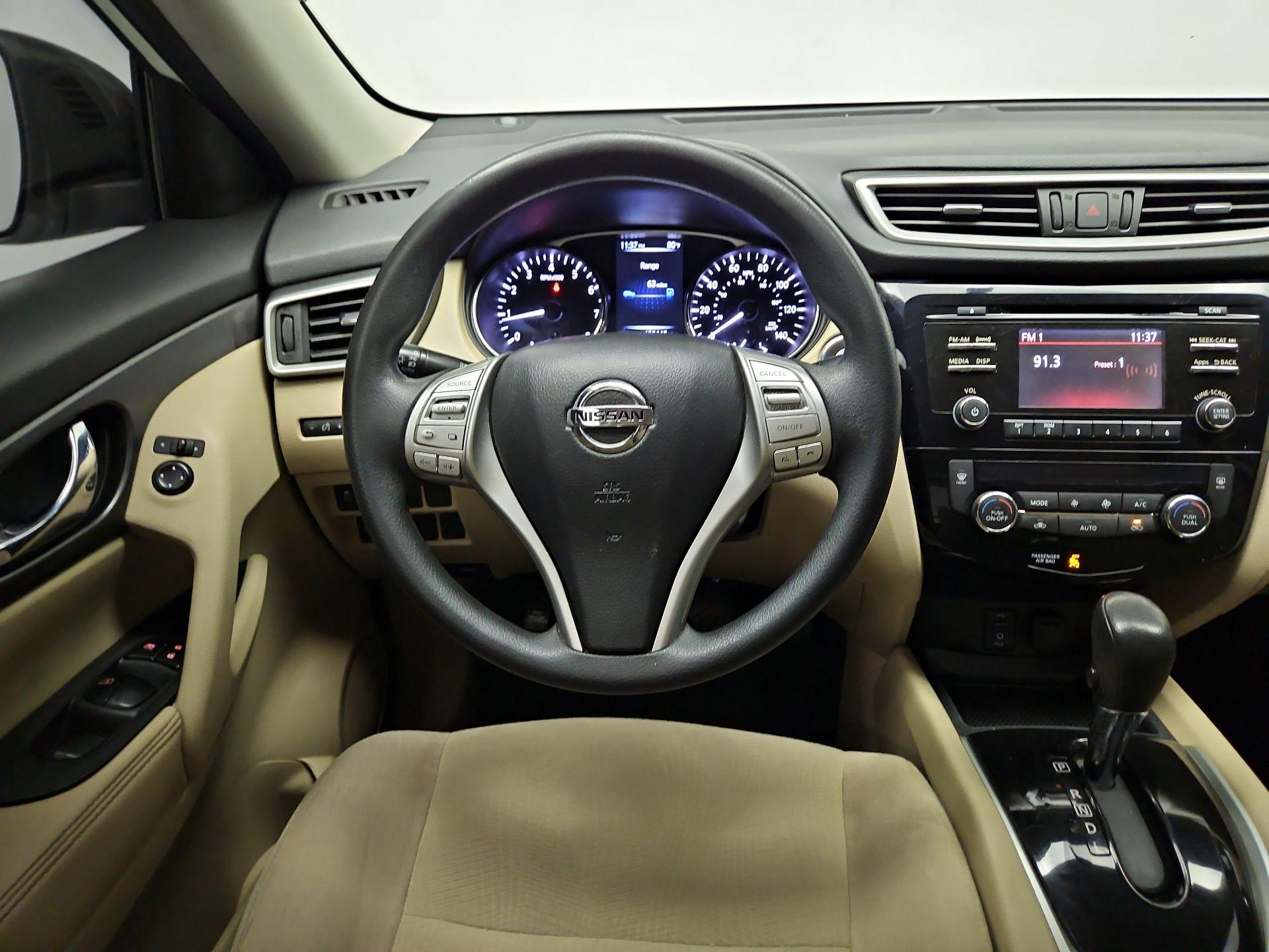 Thumbnail: 2016 Nissan Rogue - 10