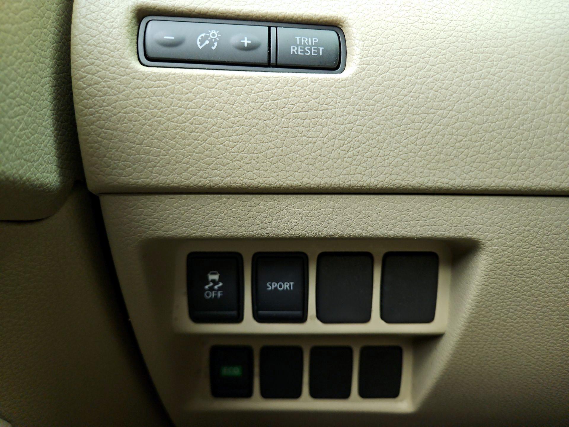 Thumbnail: 2016 Nissan Rogue - 13