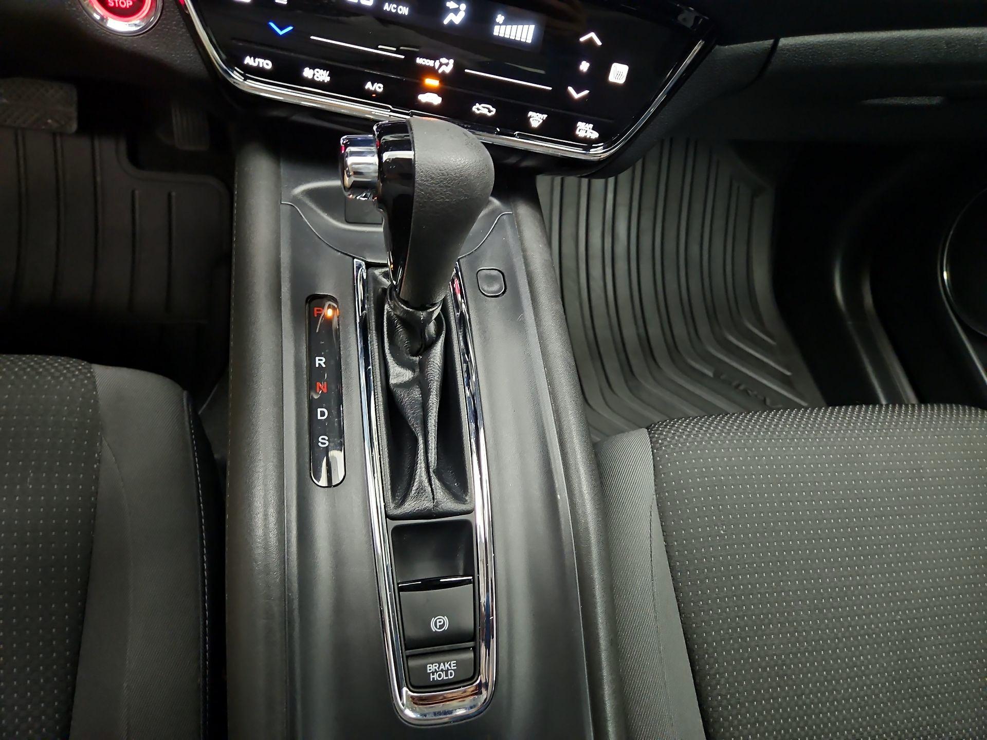 Thumbnail: 2021 Honda HR-V - 17